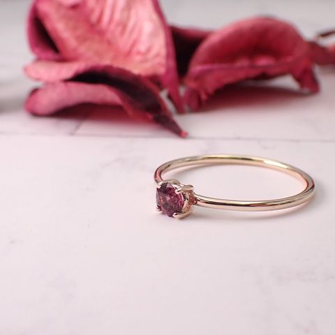 リング空枠：石留め▶パープリッシュピンクスピネル（お客様製作例）