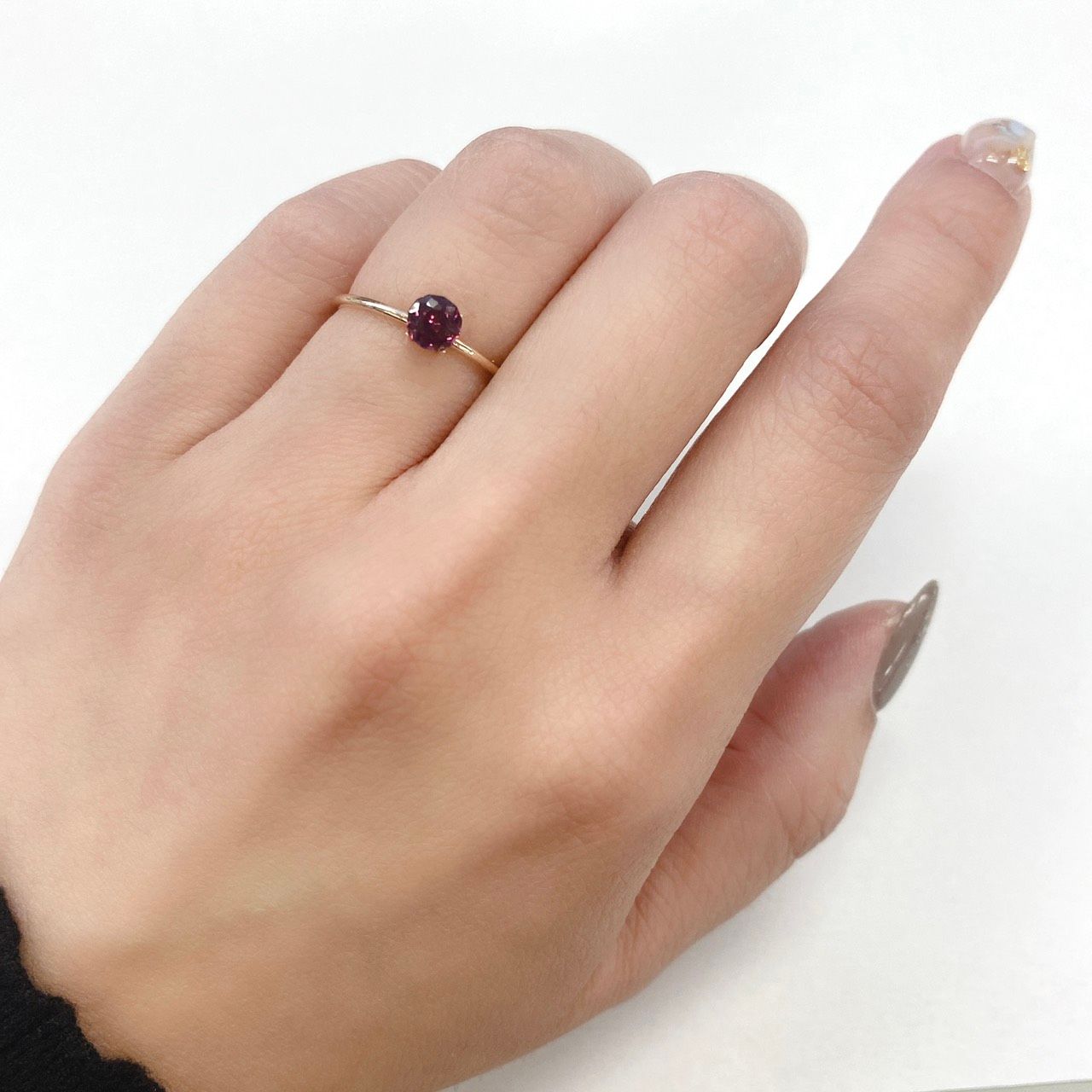 グレープガーネット ブラジル産 ルース 0.44ct[21049686]4.6×4.6mm前後
