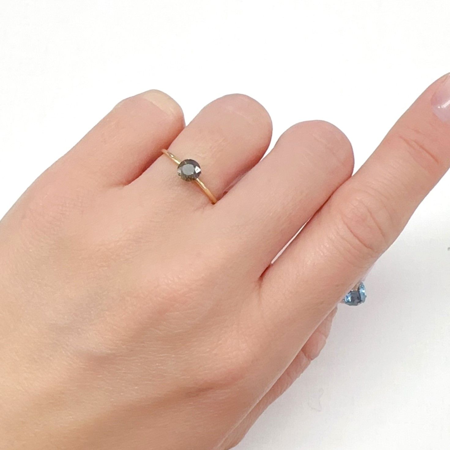 レインボースキャポライト ブラジル産 0.45ct [240326859]4.8x4.8mm前後