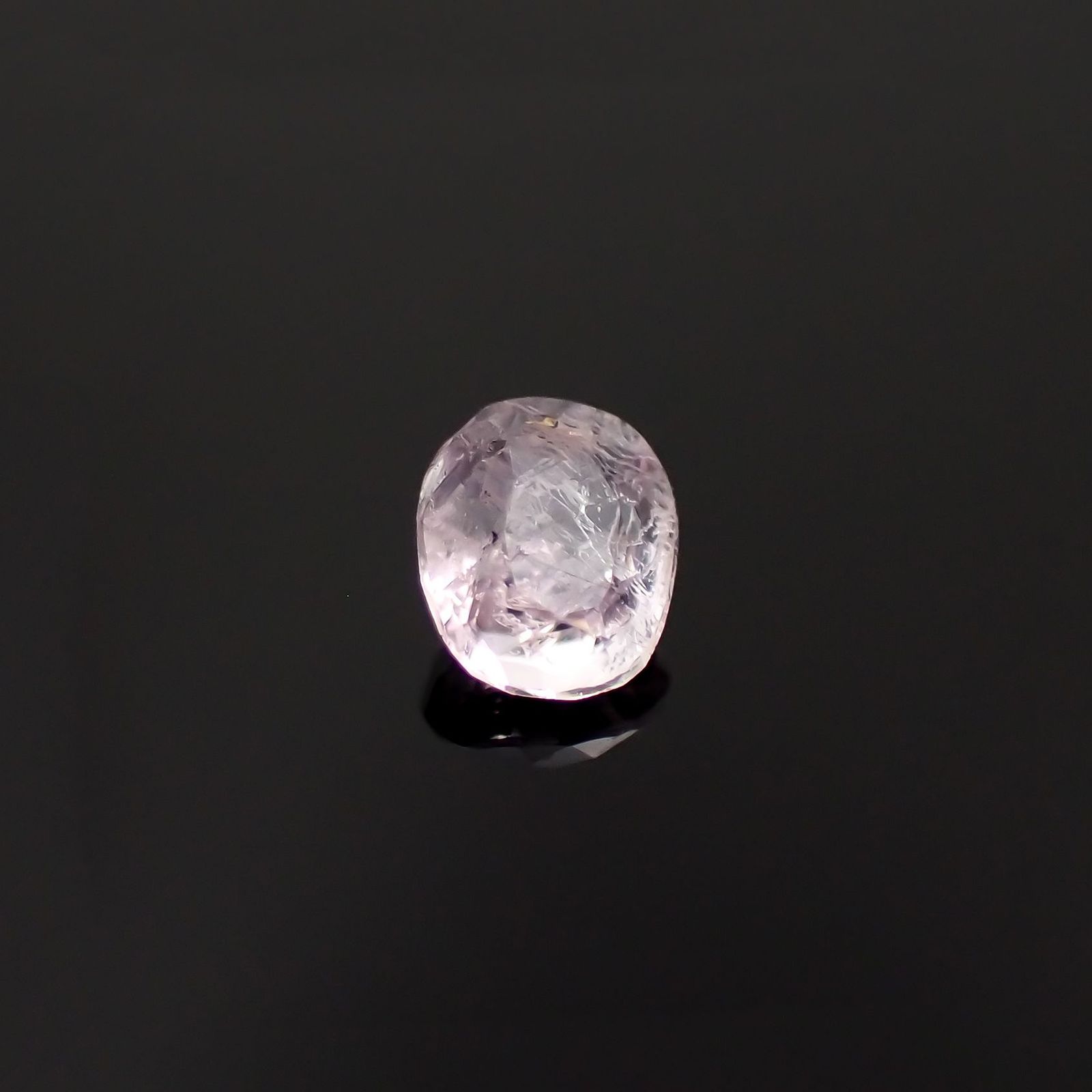 ポードレッタイト(宝石名ポードレッタイト)ビルマ産 ソ付(彩珠) 0.304ct / 4.9x3.9mm前後 [230421438]