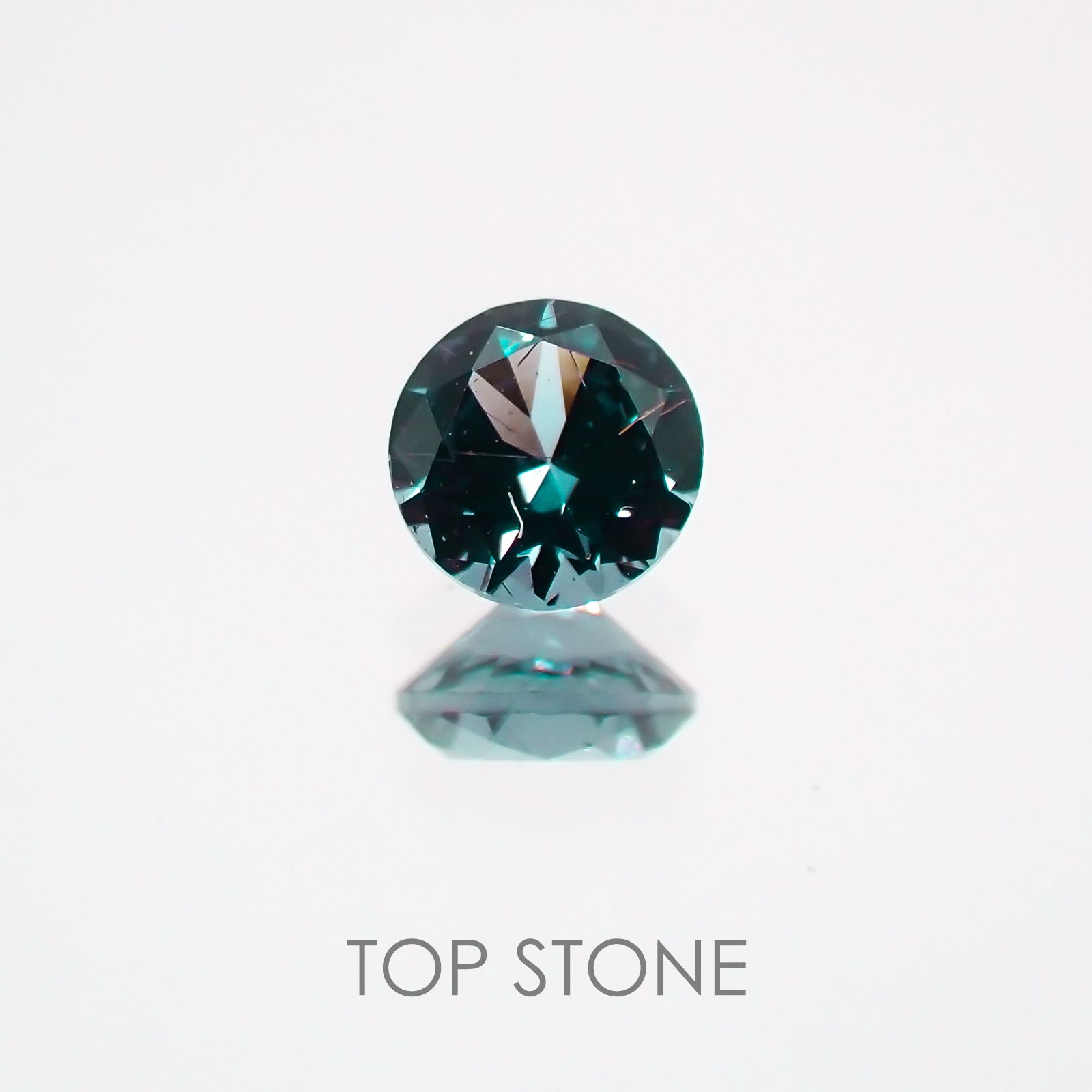 カラーチェンジガーネット(アレキタイプ) マダガスカル・ベキリー産 ルース 0.164ct[21029482]3.3×3.3mm前後