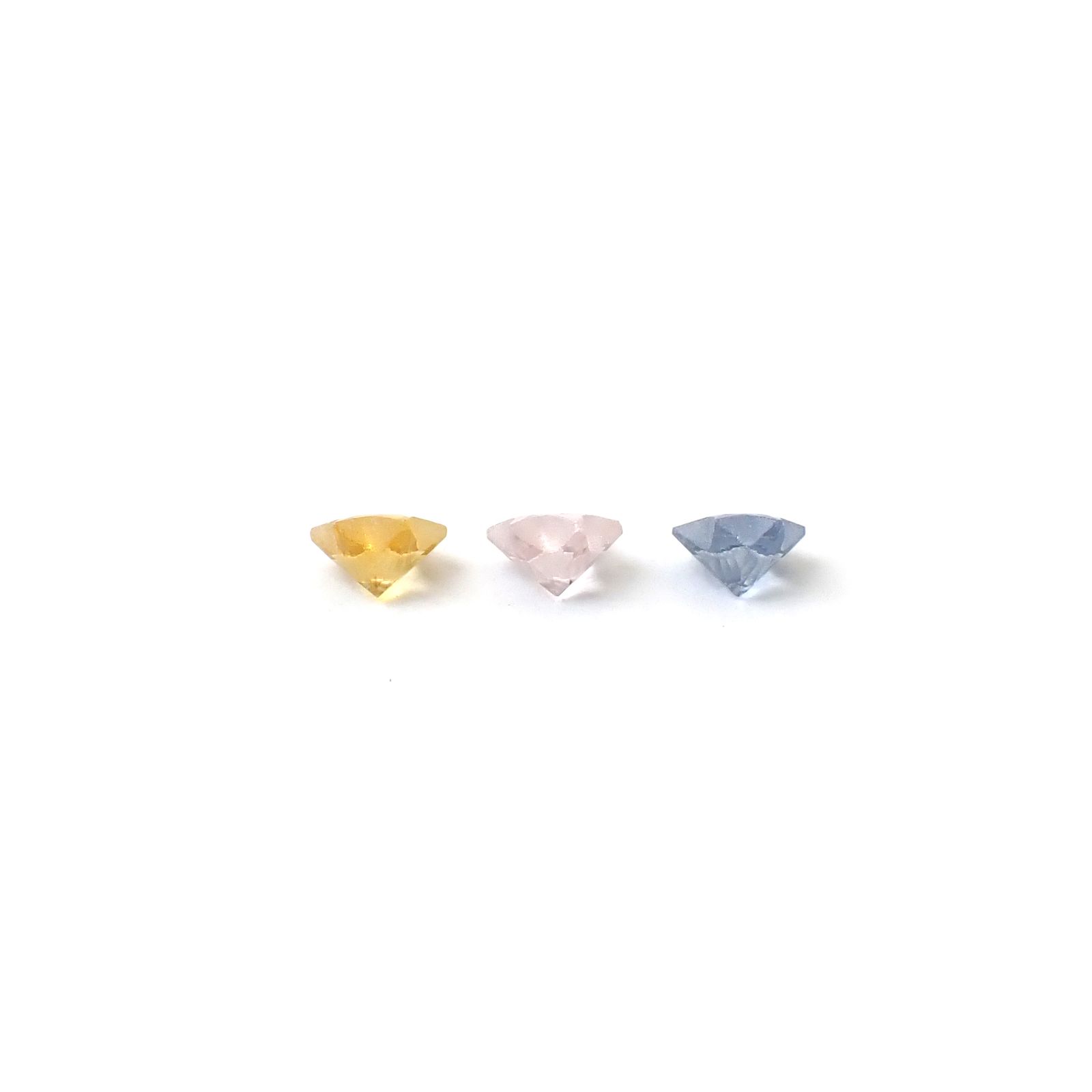 ◇カスタムカット◇サファイア カラーグラデーション3個セット スリランカ/マダガスカル産 0.28ct(3pcs合計) / 3.0-3.1x3.0-3.1mm前後 [260632328]