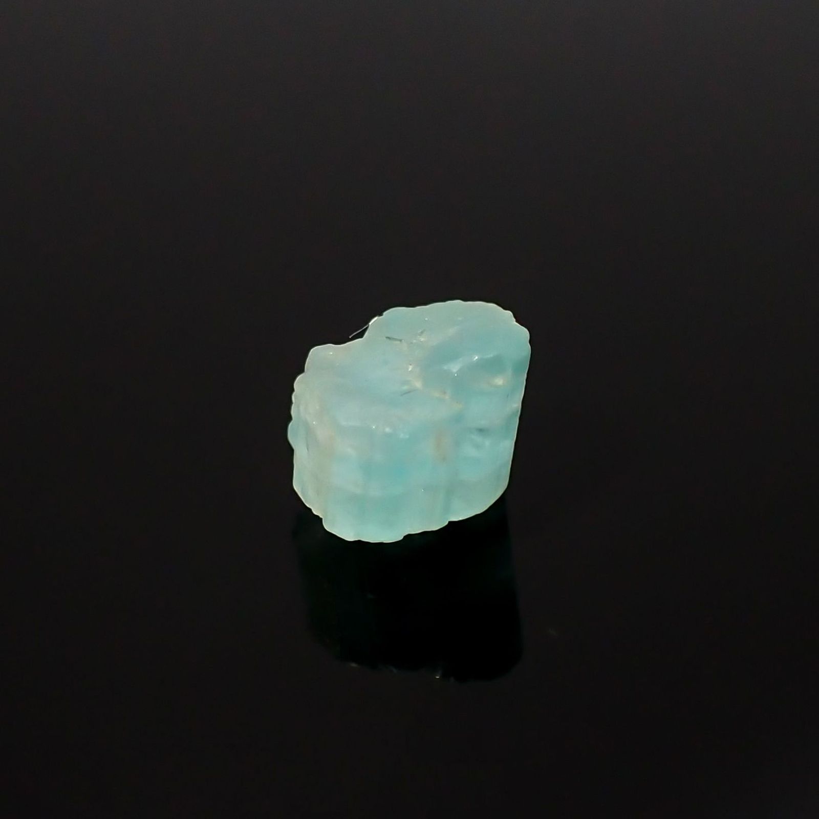 パライバトルマリン 原石 ブラジル・パライバ州バターリャ鉱山産 1.30ct [220515998]5.4x5.8mm前後