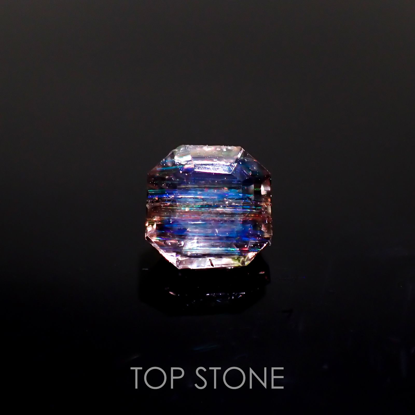 レインボースキャポライト ブラジル産 0.92ct[230220611]5.9x5.9mm前後