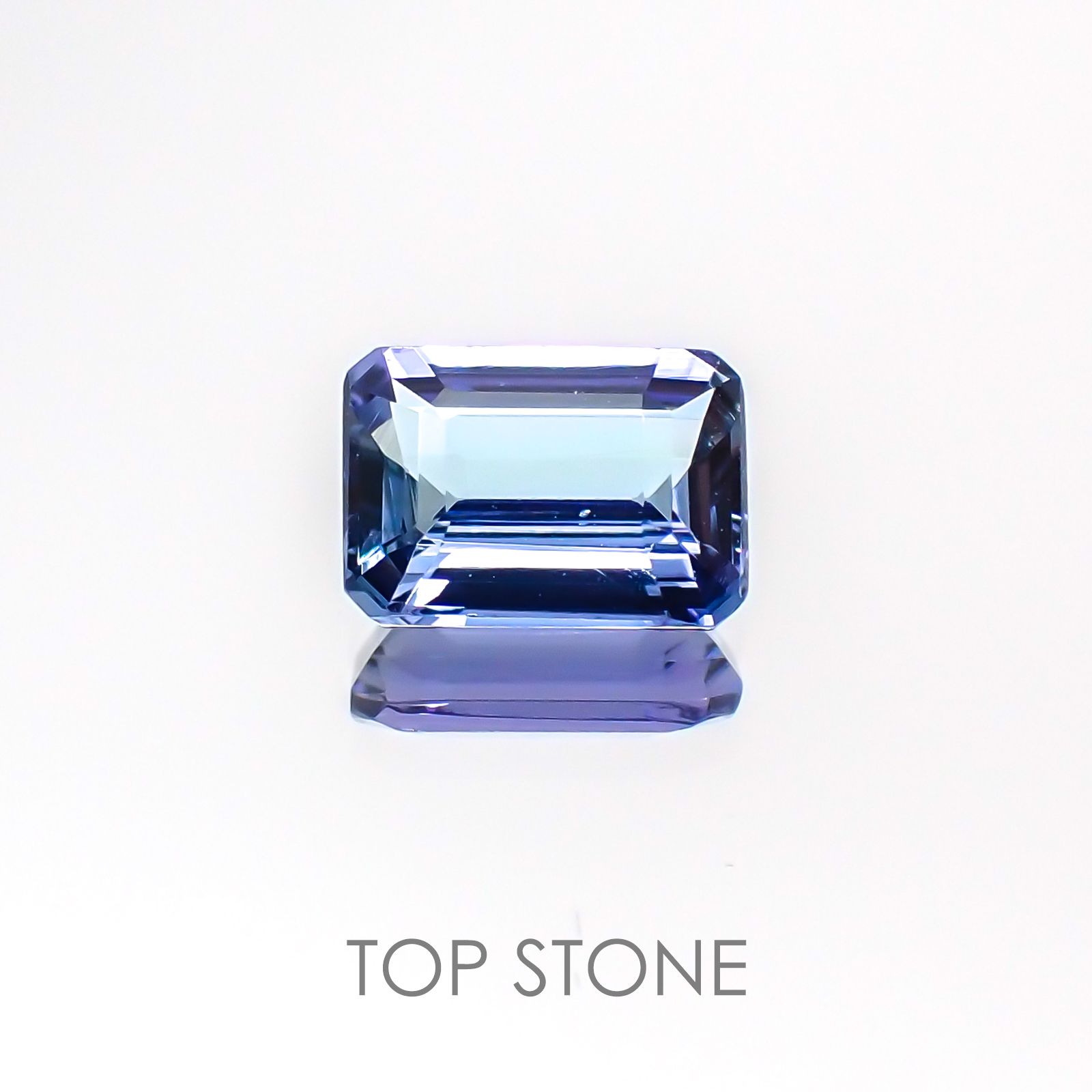 バイカラータンザナイト(ゾイサイト)非加熱 タンザニア産 ルース 0.88ct[21018260]7×4.9mm前後