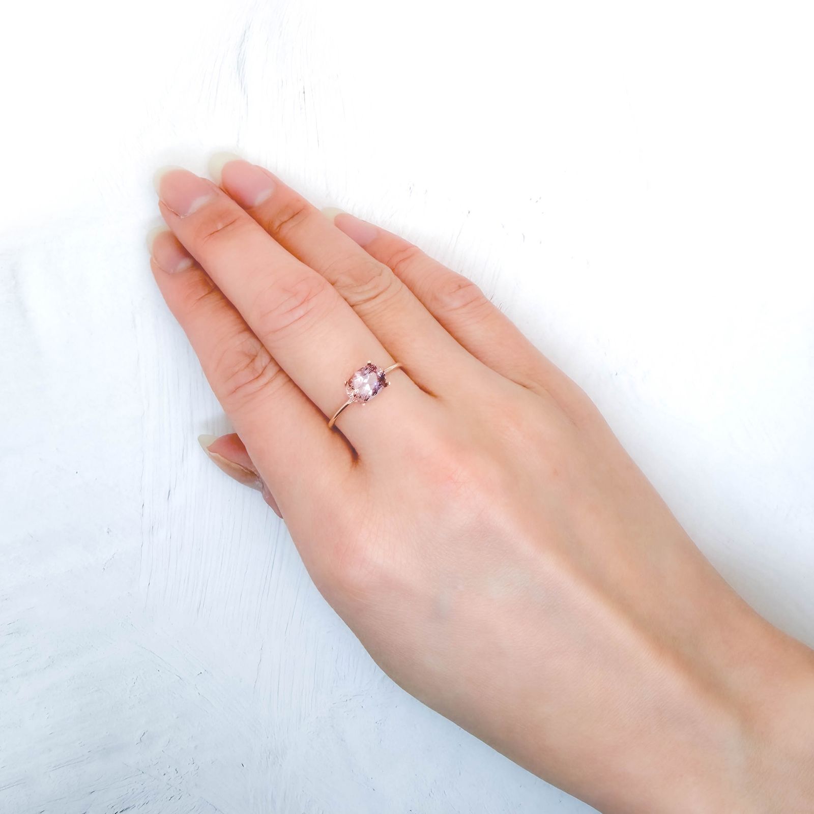 ピンクゾイサイト タンザニア産 1.34ct / 8.2x5.9mm前後 [260331944]