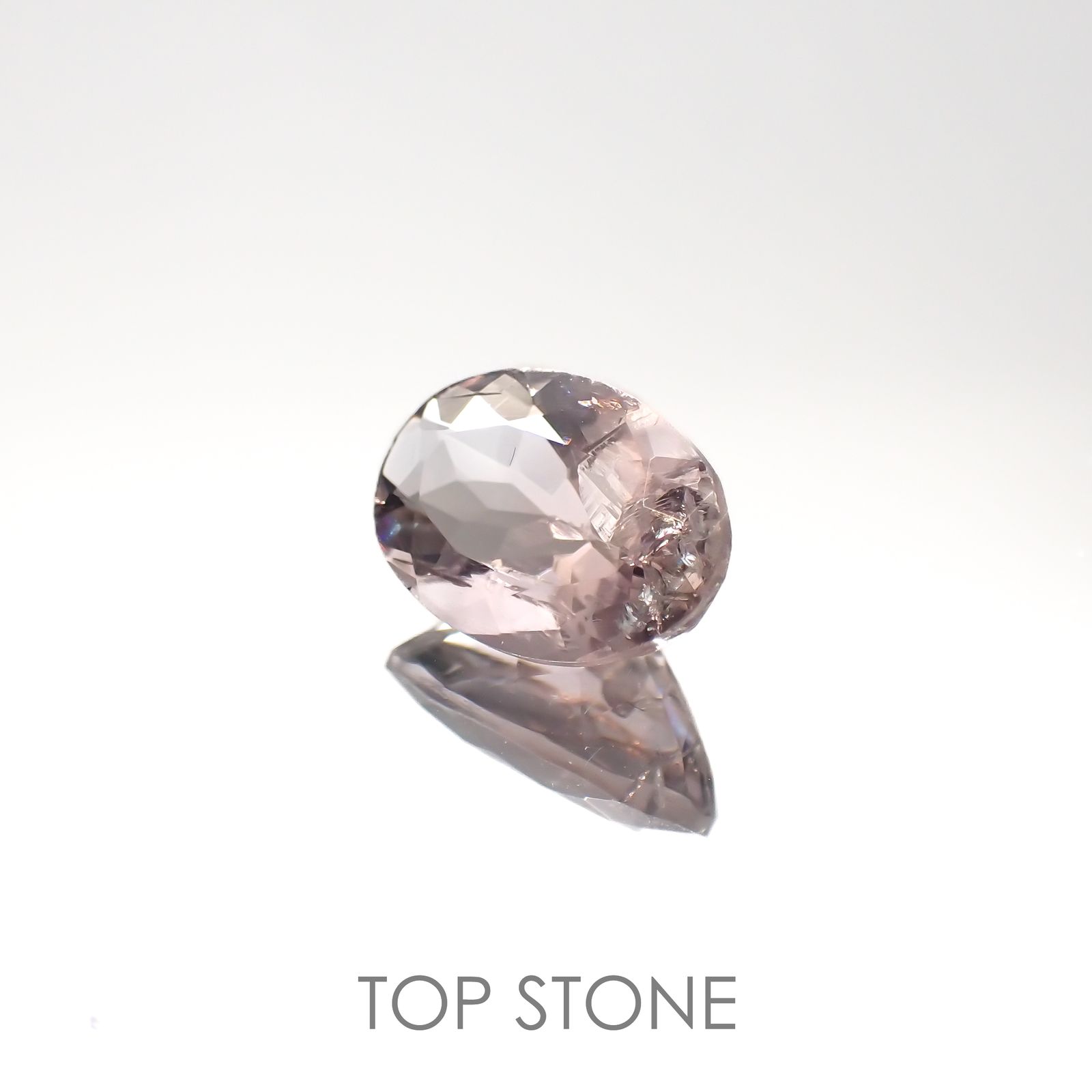フローライト フルオレッセンス イギリス・ロジャリー鉱山産 2.80ct[220716930]10.8x7.5mm前後