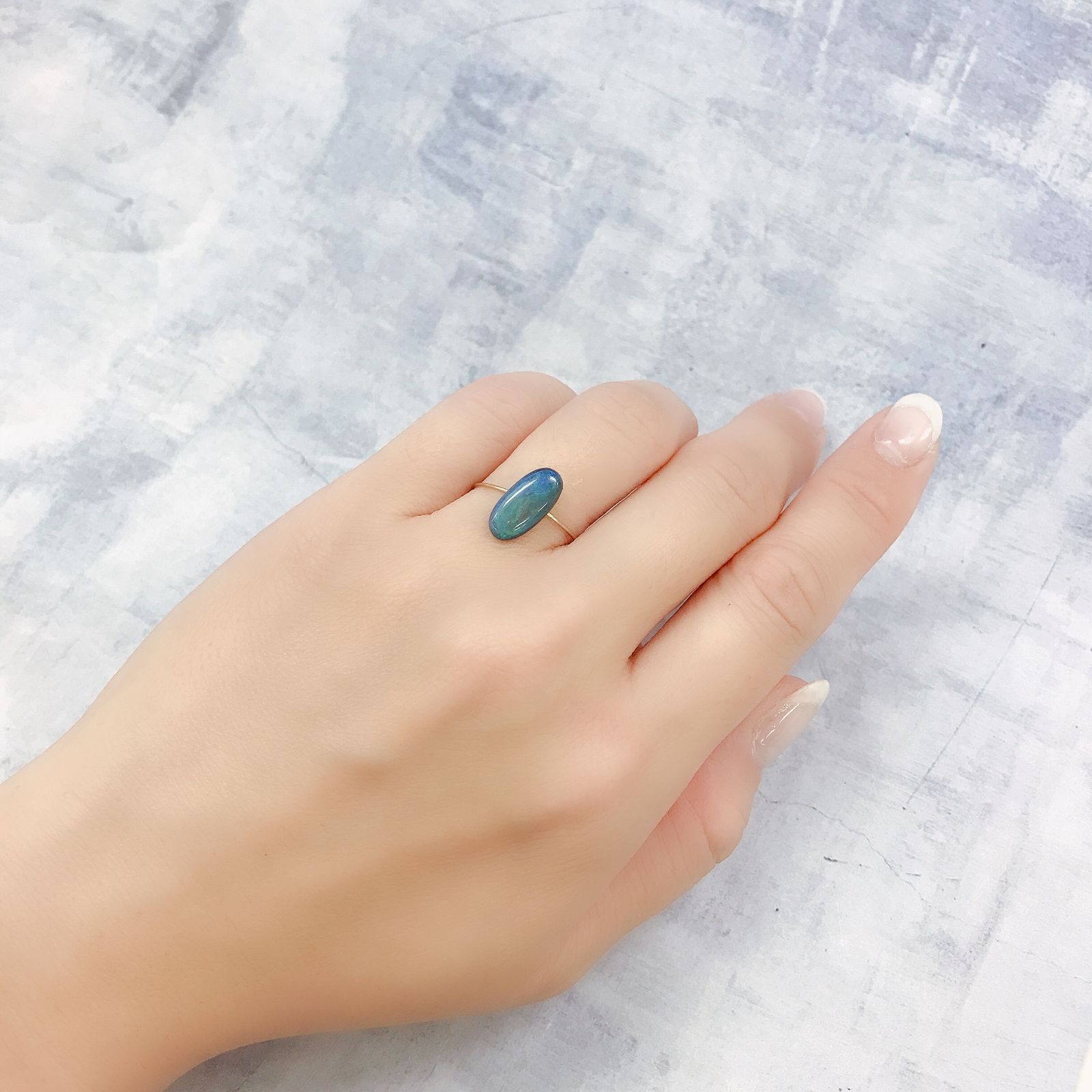 ブラックオパール(宝石名ブラック・オパール)オーストラリア産 1.654ct ソ付[220717015]12.8x6.3mm前後