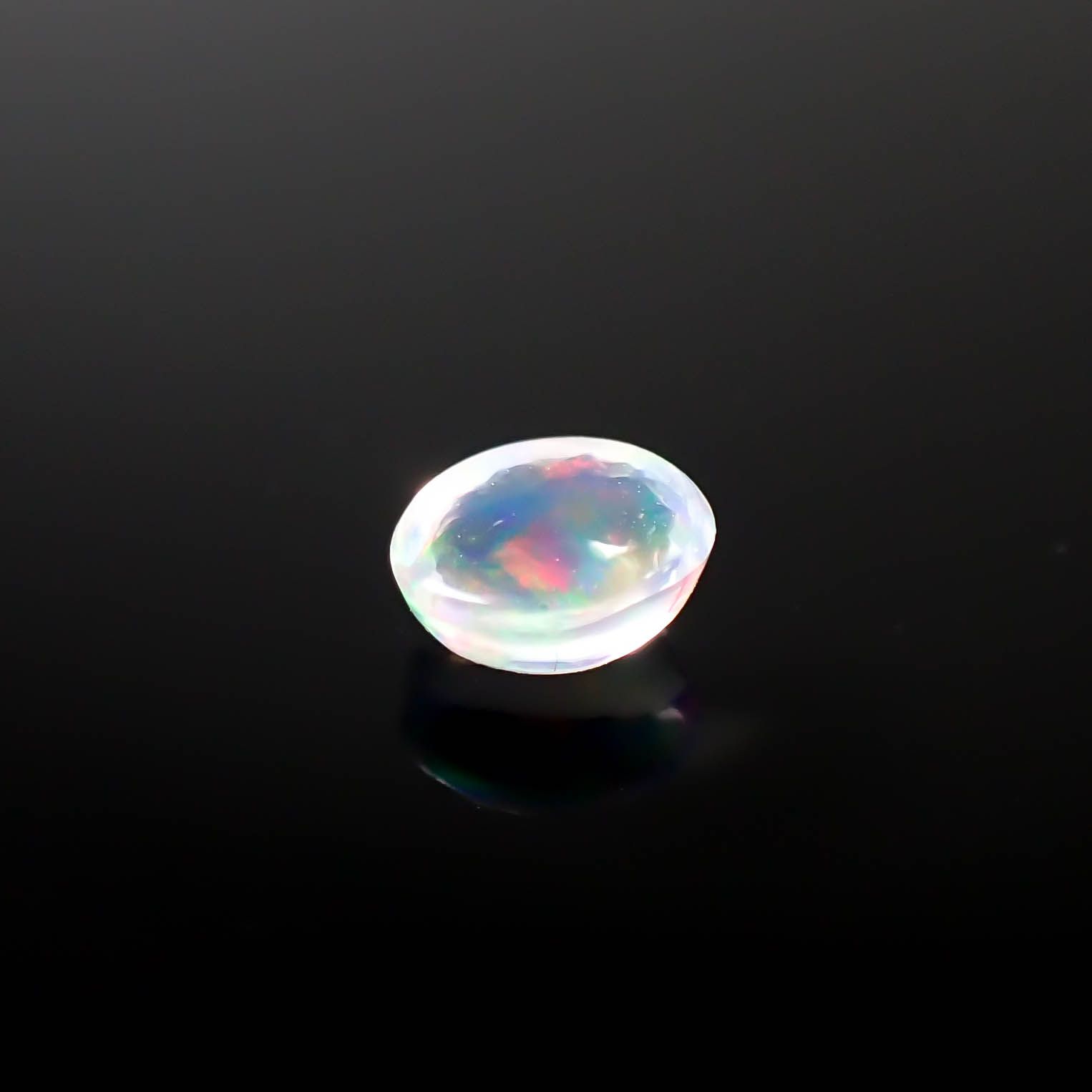 ウォーターオパール メキシコ産 0.23ct[240929082]4.7x3.8mm前後
