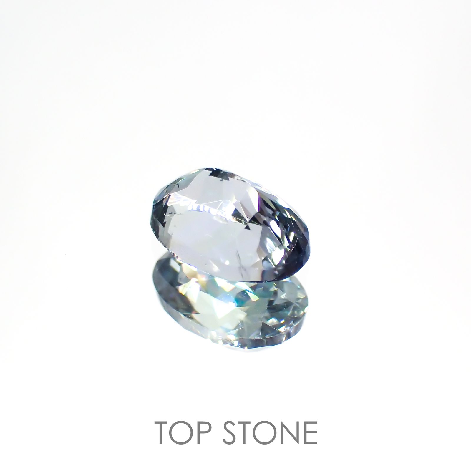 バイカラータンザナイト(宝石名バイカラー・ゾイサイト) タンザニア産 0.96ct 識別済[210812663]7.2×5.1mm前後