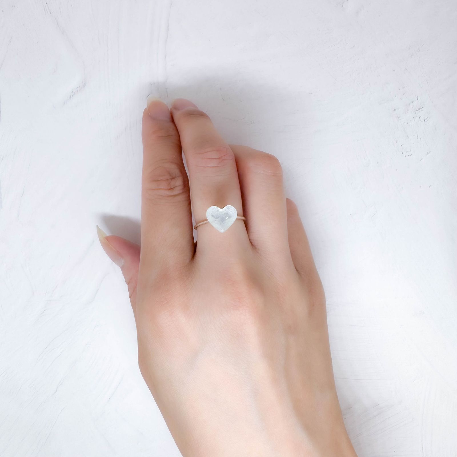 イリデッセンスアクアマリン ブラジル産 2.38ct / 8.7x9.8mm前後 [250730850]