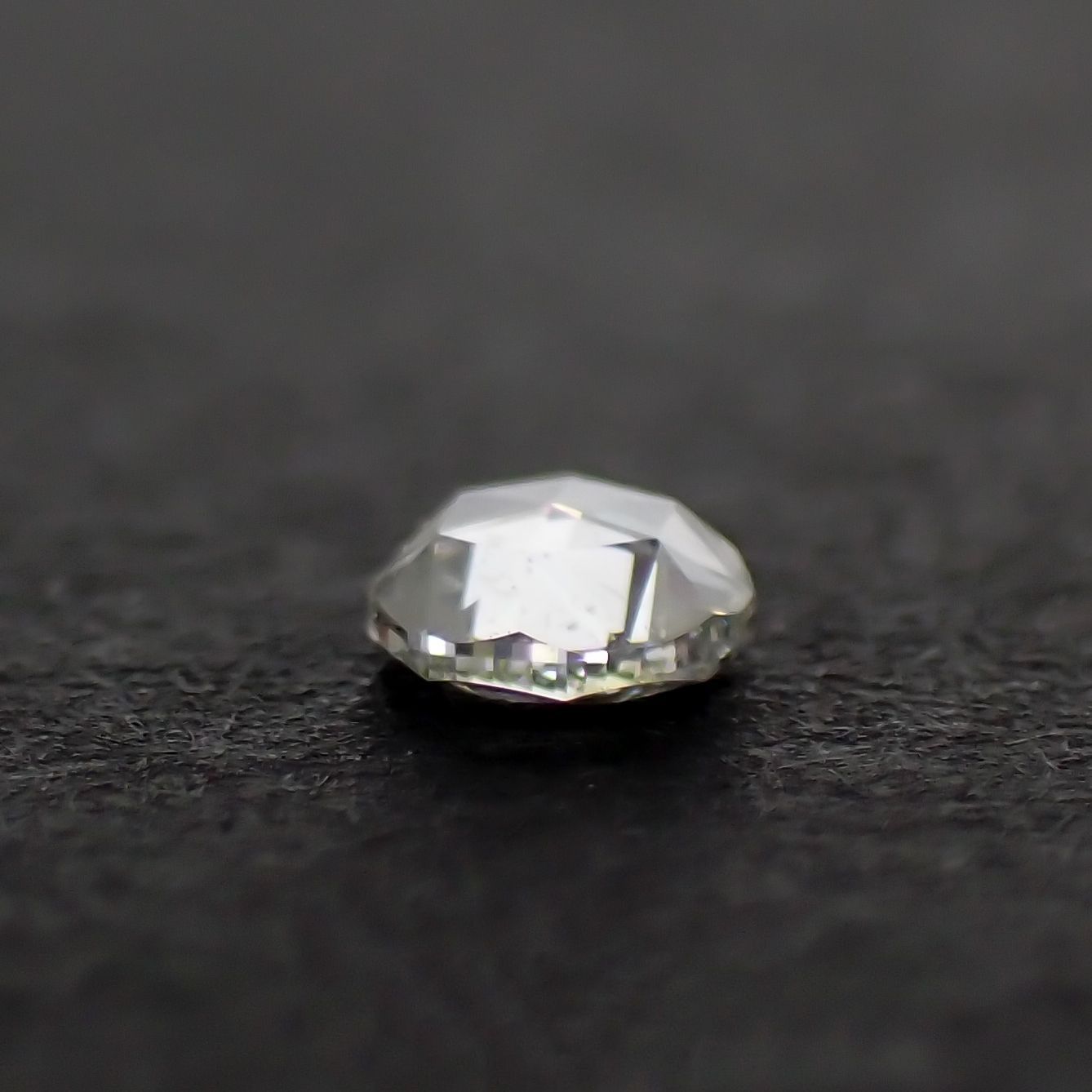 ◇ローズカット◇ダイヤモンド SI-VS / D-G(宝石名ダイアモンド) 0.059ct 識別済[210510901]2.4×2.4mm前後