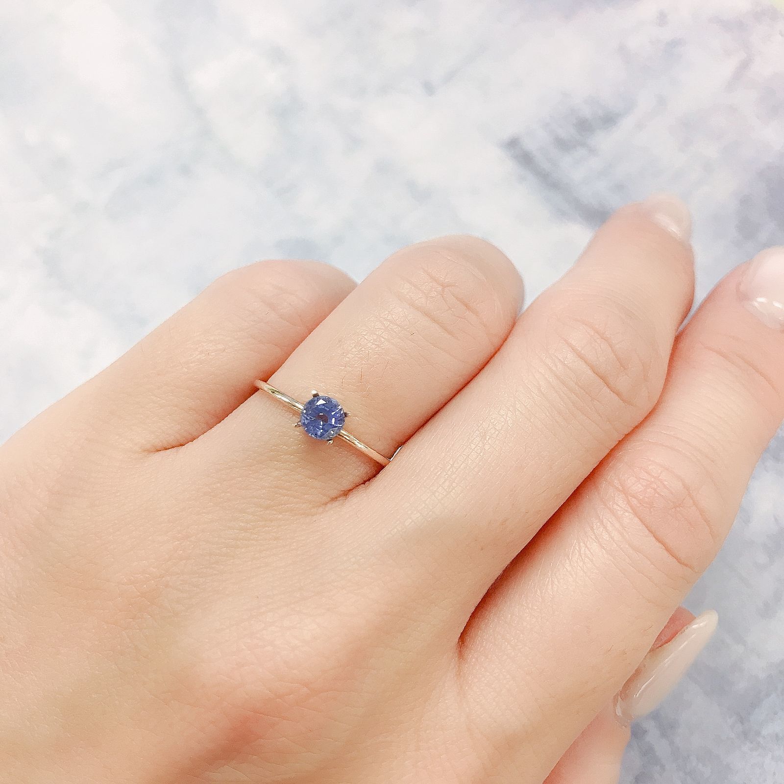 アイスブルーサファイア(宝石名サファイア)スリランカ/マダガスカル産 0.52ct 識別済[220515962]4.4x4.4mm前後