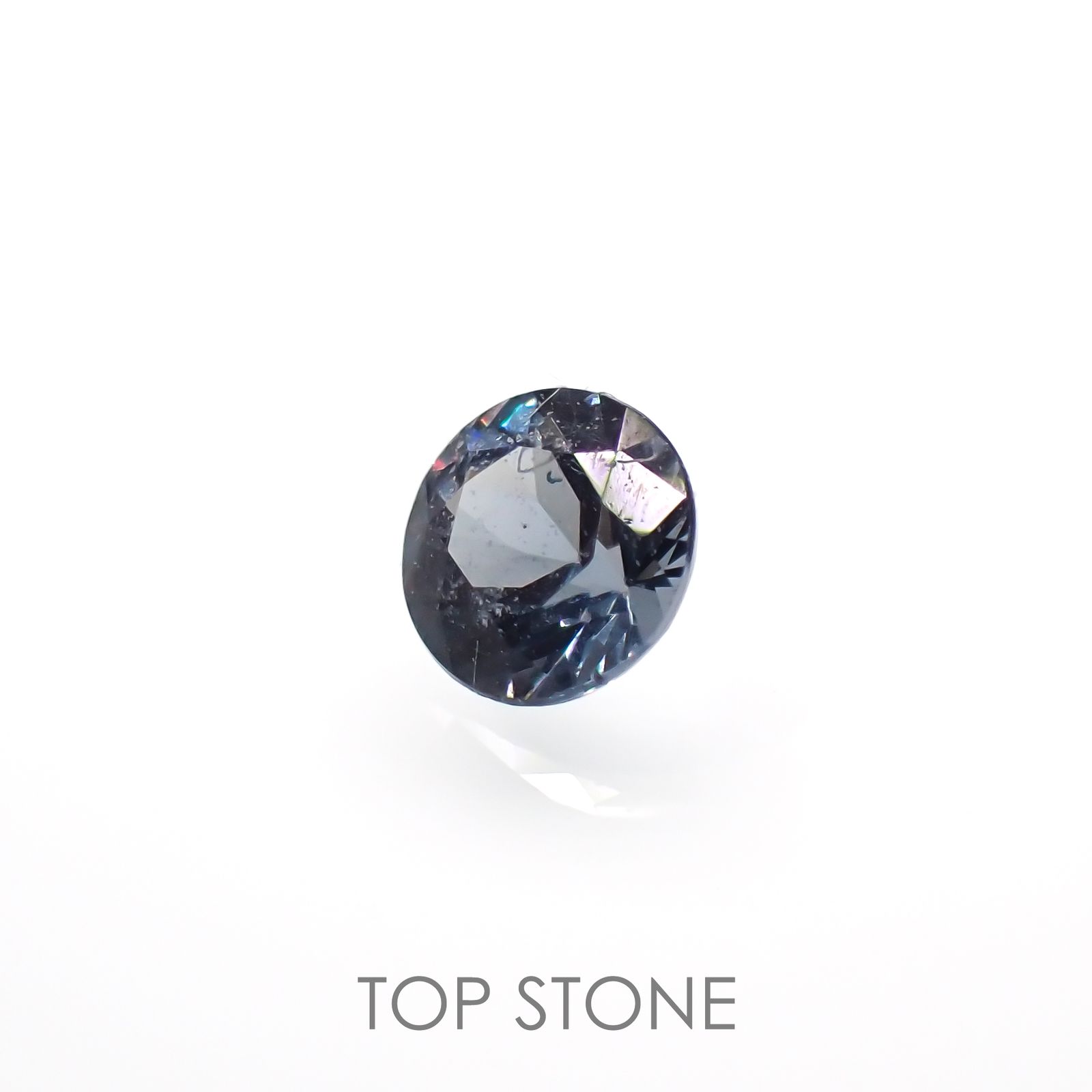 カラーチェンジガーネット アレキタイプ(宝石名ガーネット)マダガスカル・ベキリー産 0.084ct 識別済[220616533]2.6x2.6mm前後