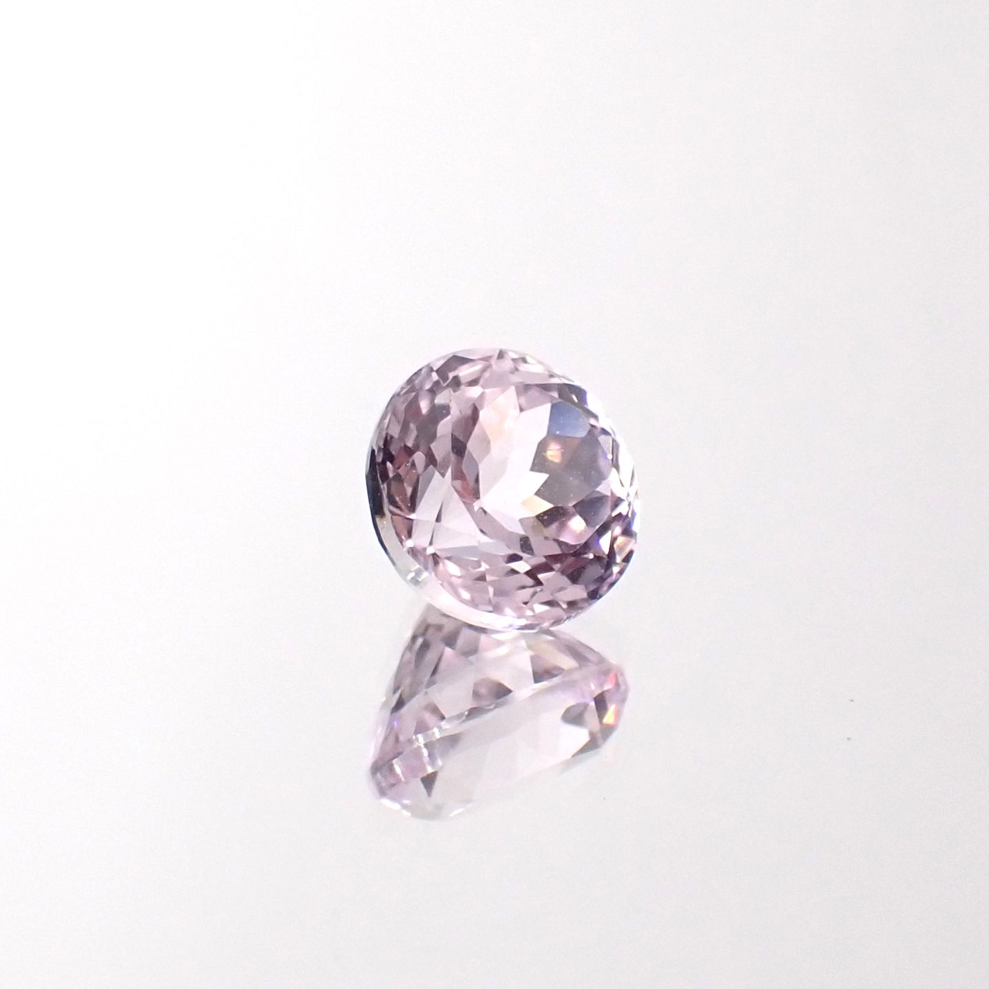 クンツァイト アフガニスタン産 1.11ct[231224772]6.1x6.1mm前後