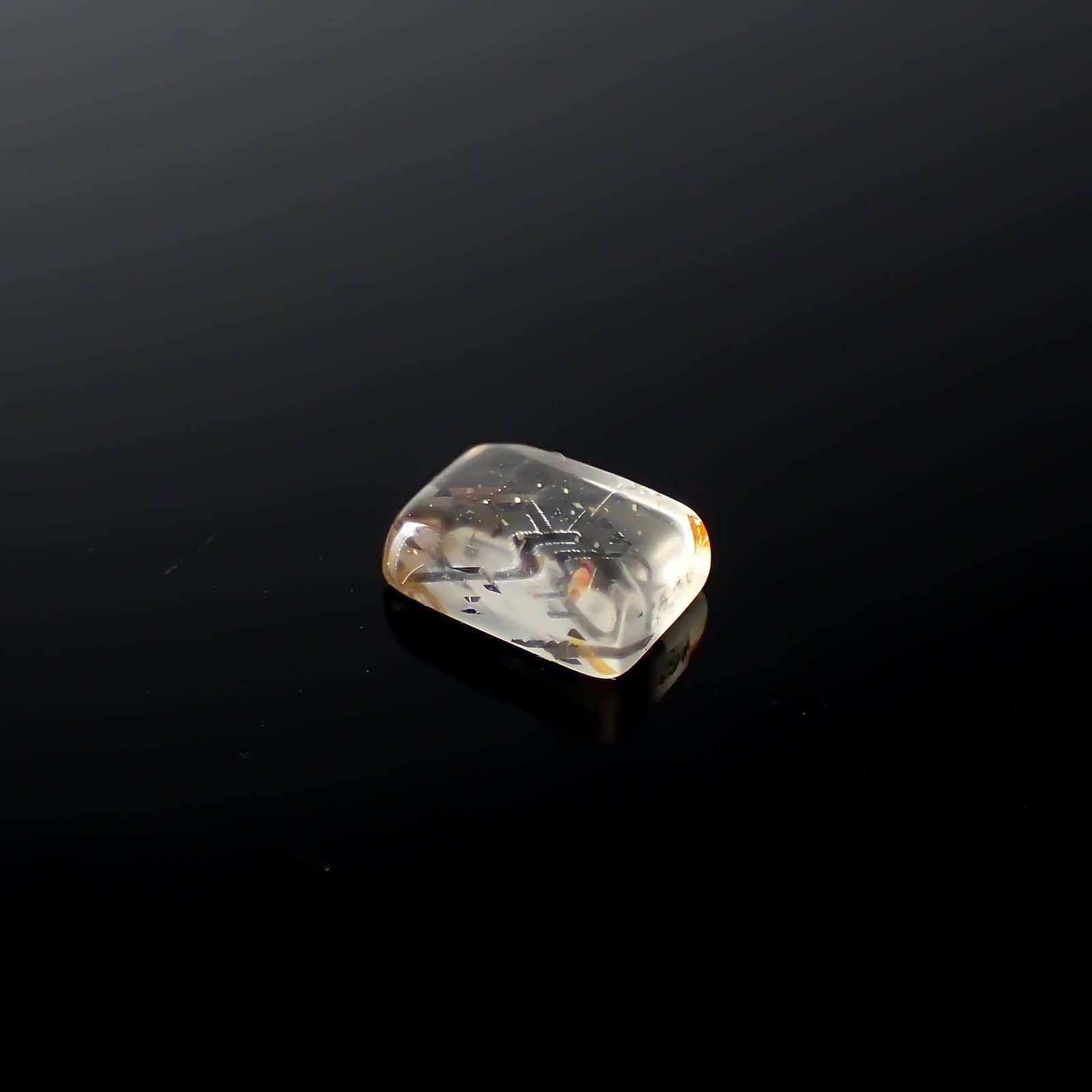 レインボーラティスサンストーン オーストラリア産 0.66ct[240326523]6.2x4.3mm前後