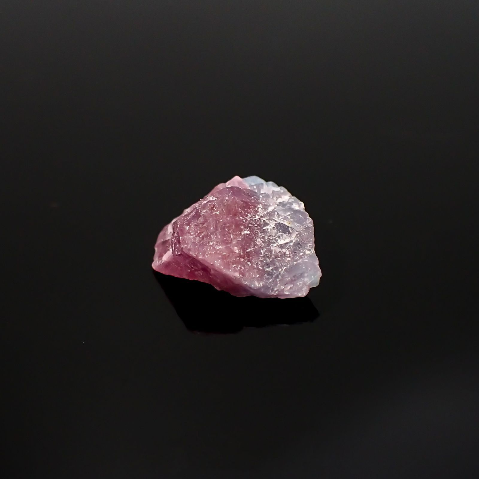 バイカラーパライバトルマリン 原石 ブラジル産 2.91ct[220516010]10.7x10.4mm前後