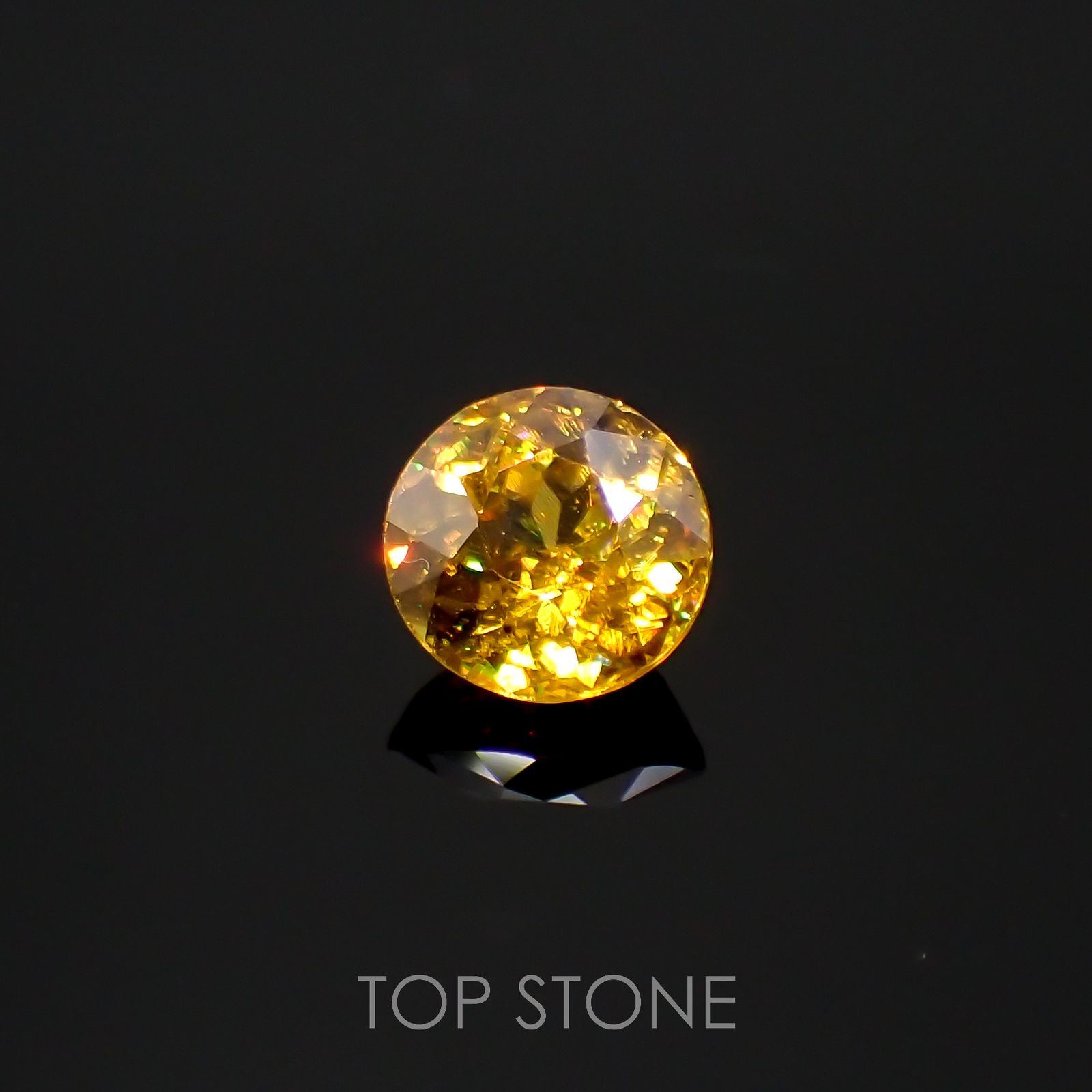 ゴールデンスフェーン(宝石名スフェーン)ナミビア産 1.00ct 識別済[220616570]6.1x6mm前後