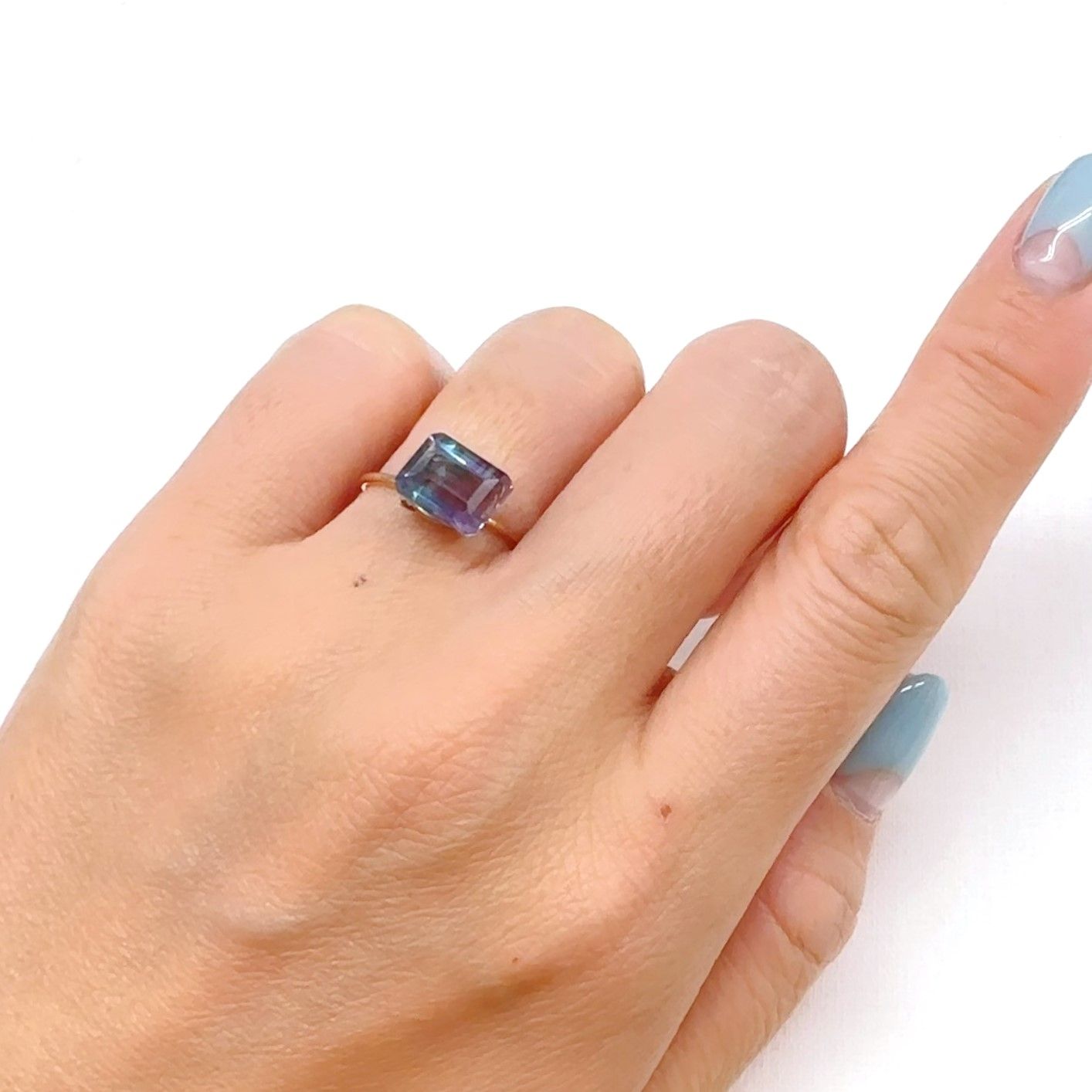 パーティカラーフローライト フルオレッセンス ブラジル産 3.13ct[240828644]8.9x7mm前後