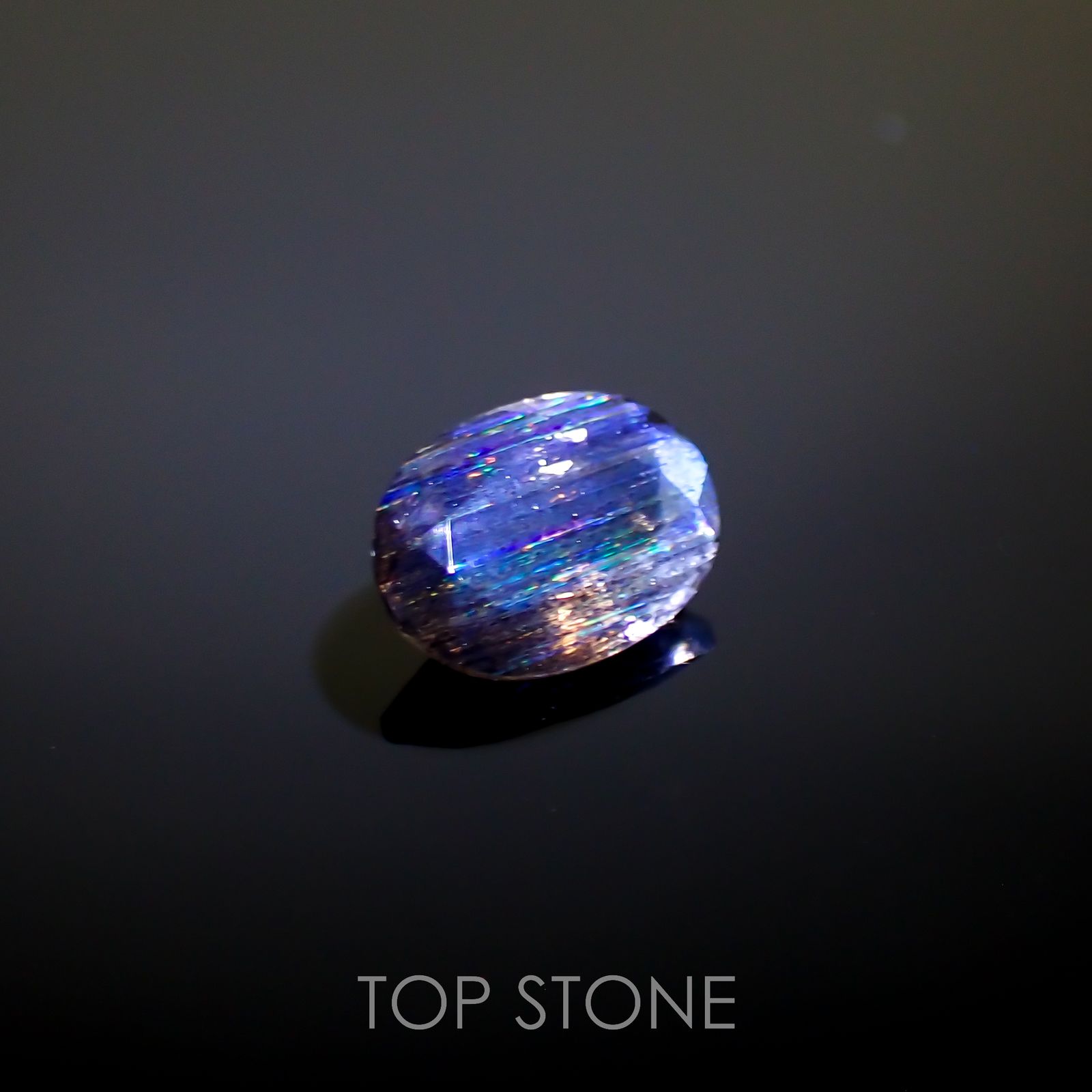 レインボースキャポライト ブラジル産 0.82ct[220616186]7.8x5.8mm前後