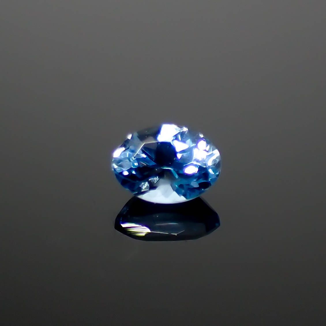 サンタマリアアクアマリン ブラジル産 0.18ct[240225995]4x2.9mm前後
