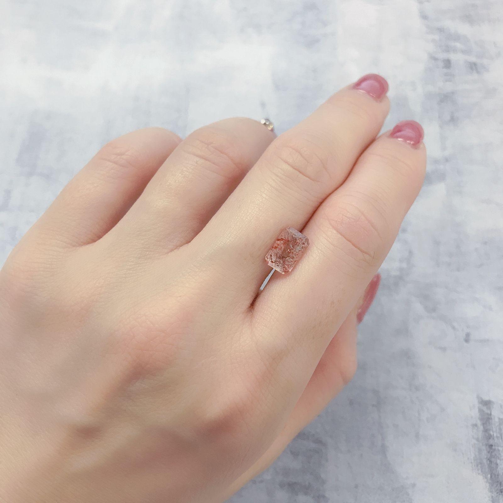 ファイヤークォーツ ナイジェリア産 2.08ct[220114768]9.4x6mm前後