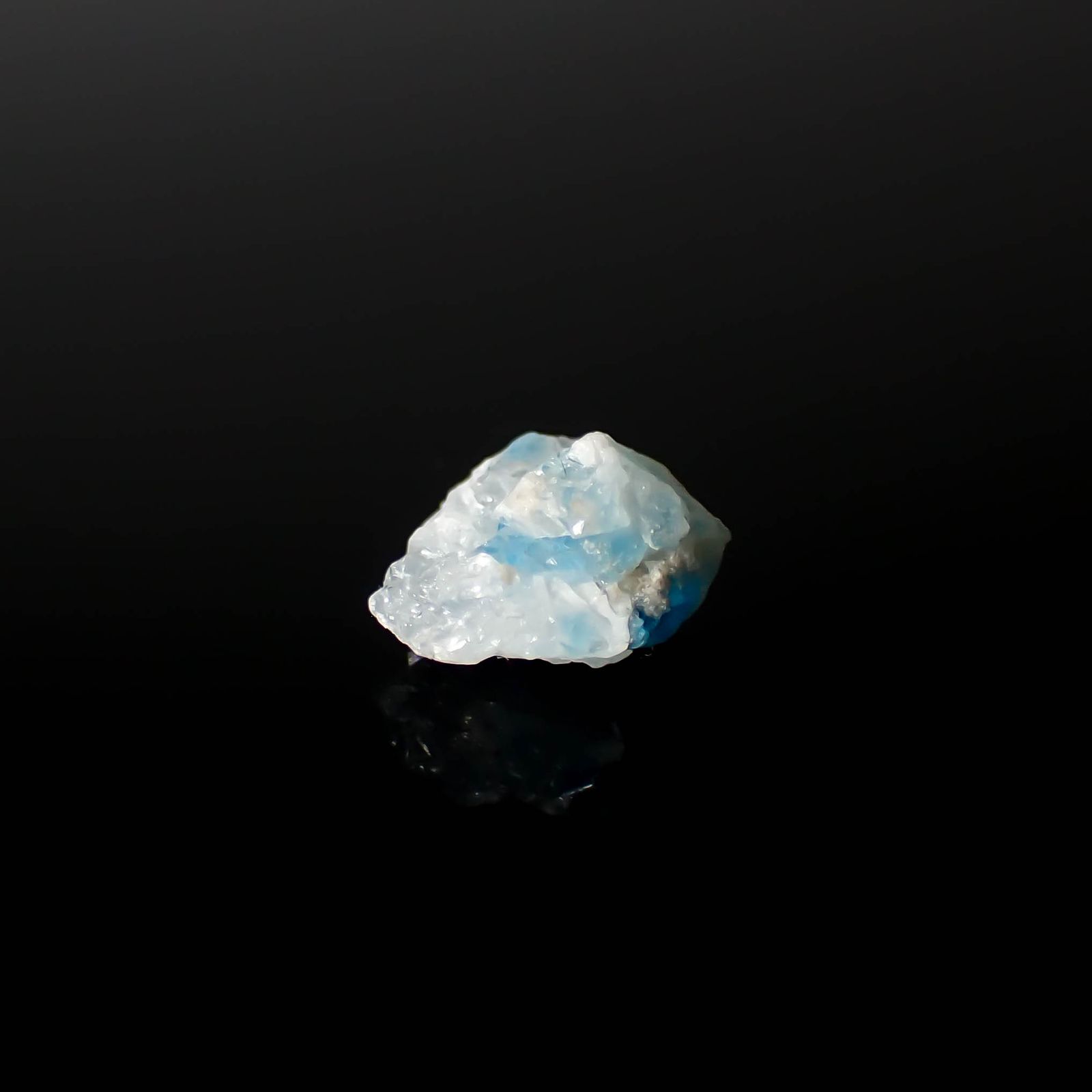 ユークレース 原石 ブラジル産 2.16ct[240928831]9.1x8.7mm前後