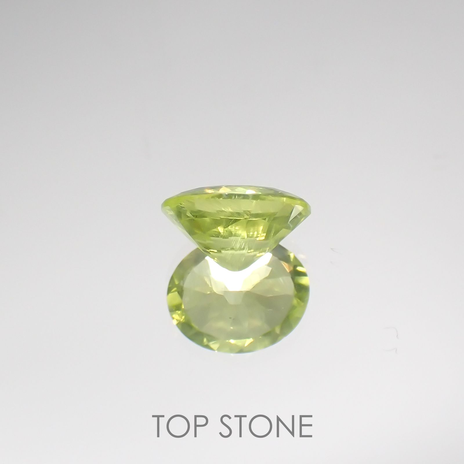 パロットクリソベリル(宝石名クリソベリル) インド産 0.98ct 識別済[210711514]6.8×5.6mm前後