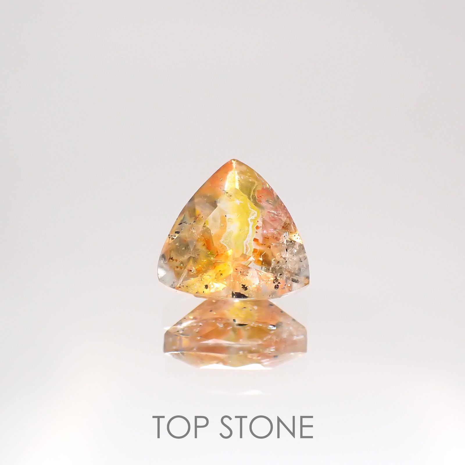 オーロラクォーツ ブラジル・ミナスジェライス産 1.15ct[220114379]7.1x7.4mm前後