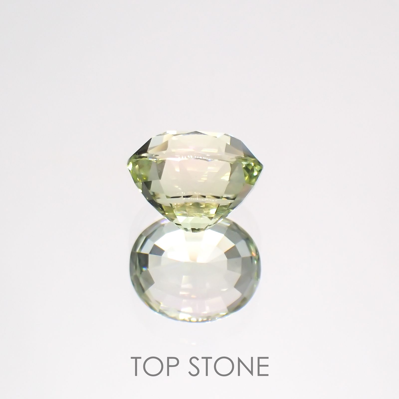 グリーンフロストルマリン(宝石名トルマリン) ルワンダ産 1.556ct ソ付(彩珠)[211013638]7.4×6.2mm前後