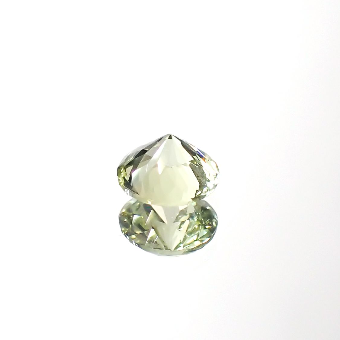 グリーンクリソベリル(宝石名クリソベリル)スリランカ/マダガスカル産 0.36ct 識別済[231225023]4.3x4.2mm前後