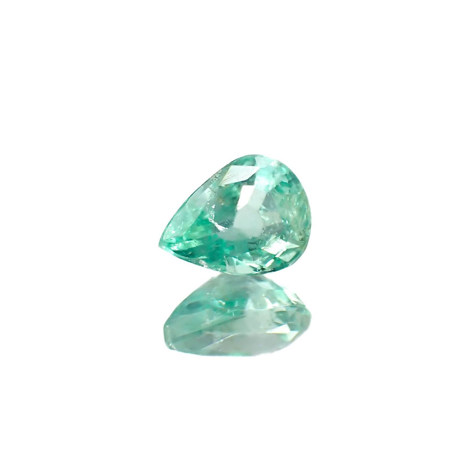 パステルカラーエメラルド コロンビア産 0.29ct / 5.1x3.8mm前後 [220918058]