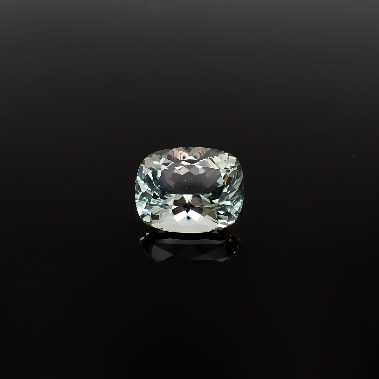 オリゴクレース(宝石名オリゴクレース)タンザニア産 3.35ct 識別済[240628005]10.6x8.6mm前後