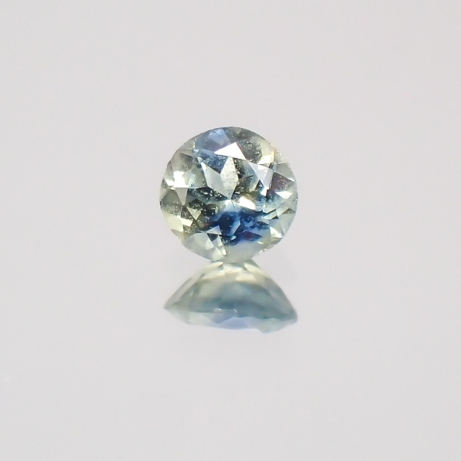 モンタナサファイア アメリカ産 ルース 0.101ct[21069901]2.7×2.8mm前後