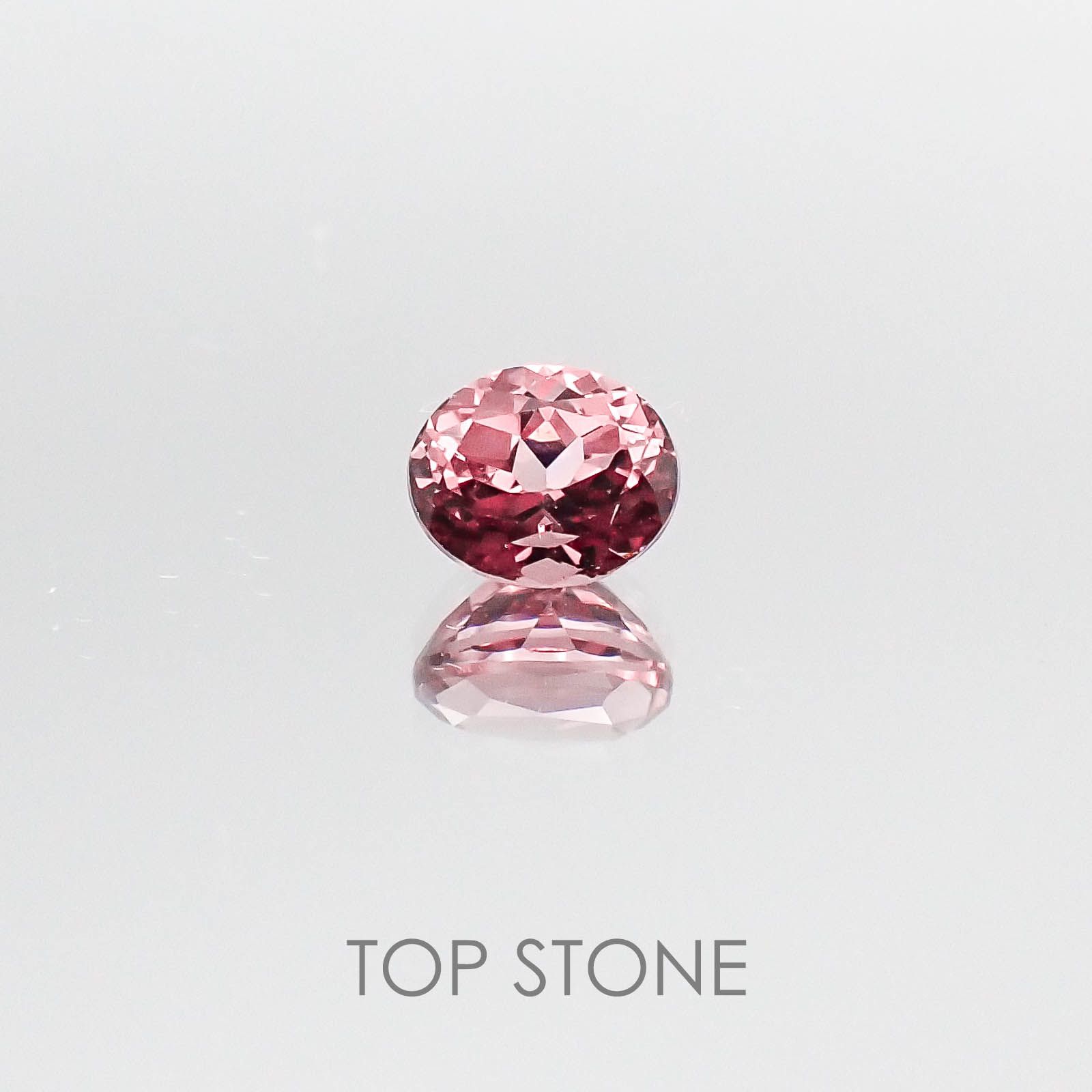 カラーチェンジマラヤガーネット タンザニア産 ルース 1.07ct[20074271]6.1×5.2mm前後