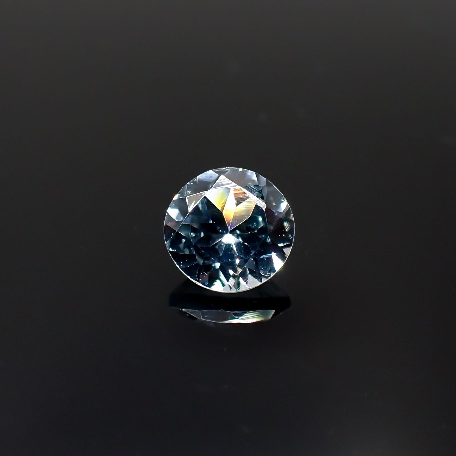 ブルーイッシュグレースピネル タンザニア産 0.58ct[231224882]5x5mm前後