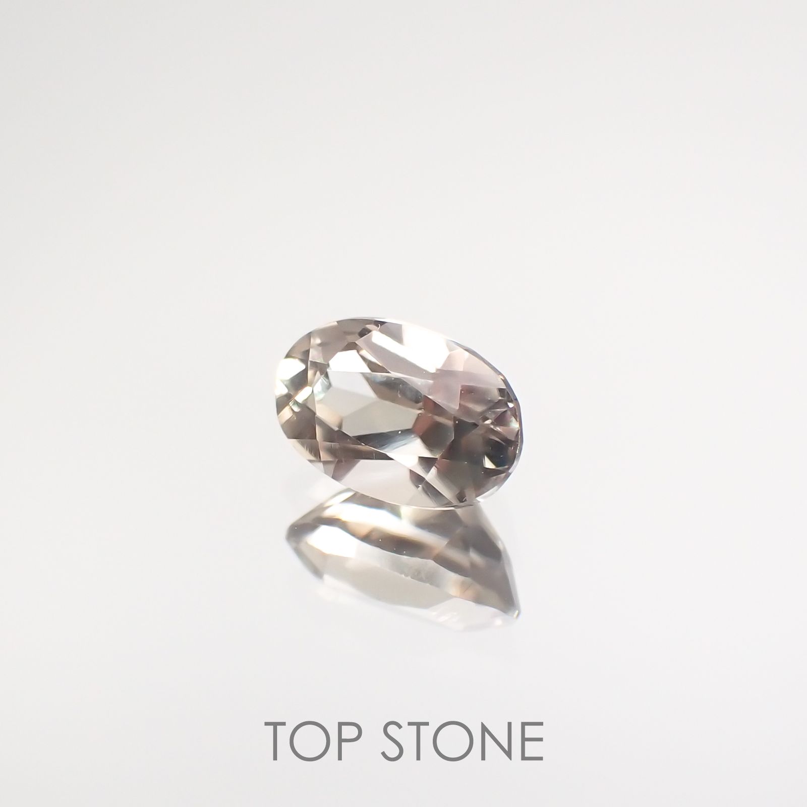 ダイアスポア(カラーチェンジ) トルコ産 ルース 0.91ct[210812416]7×4.6mm前後