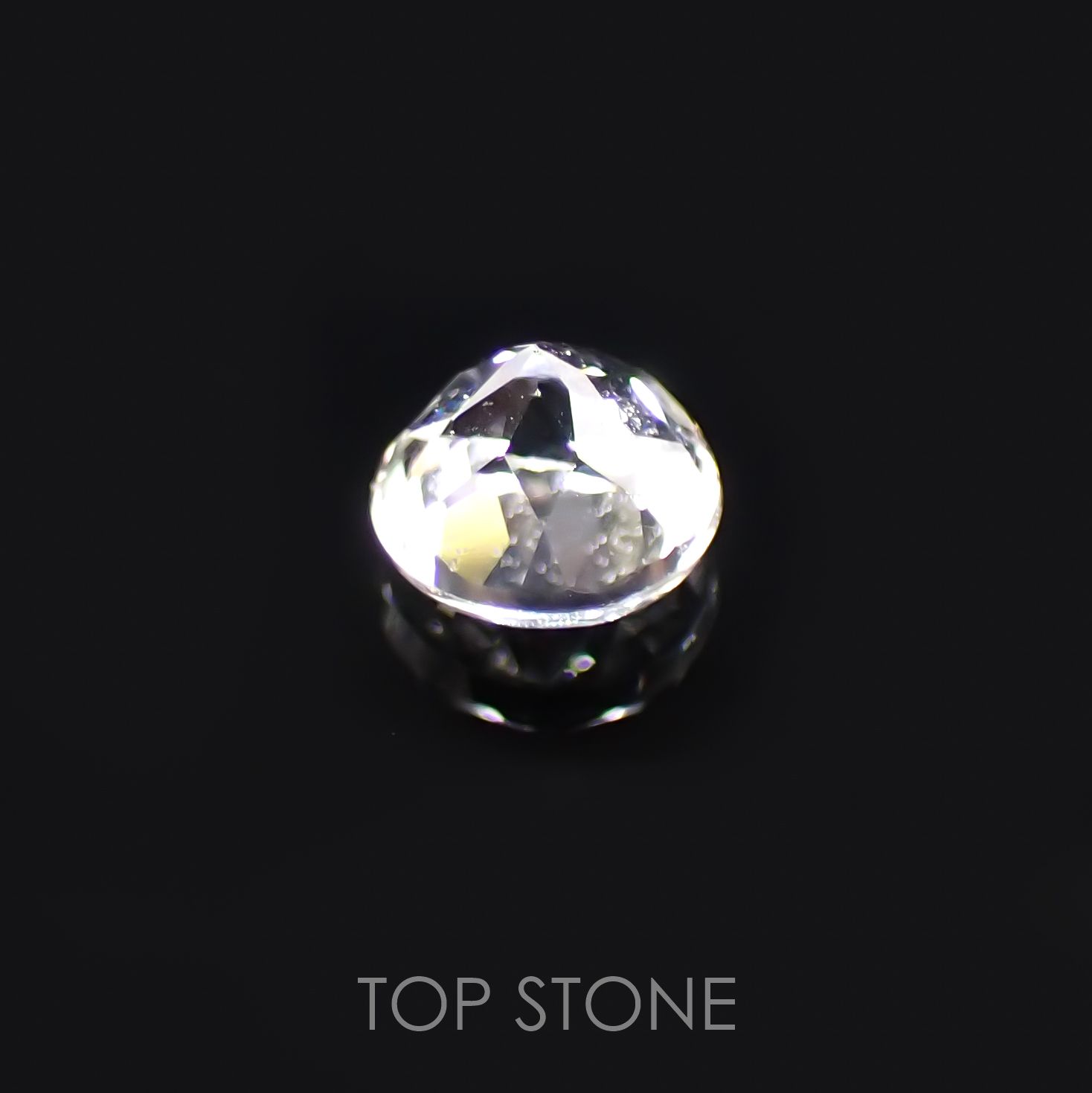 リューコガーネット ビルマ産 ルース 0.19ct[210510767]3.2×3.2mm前後