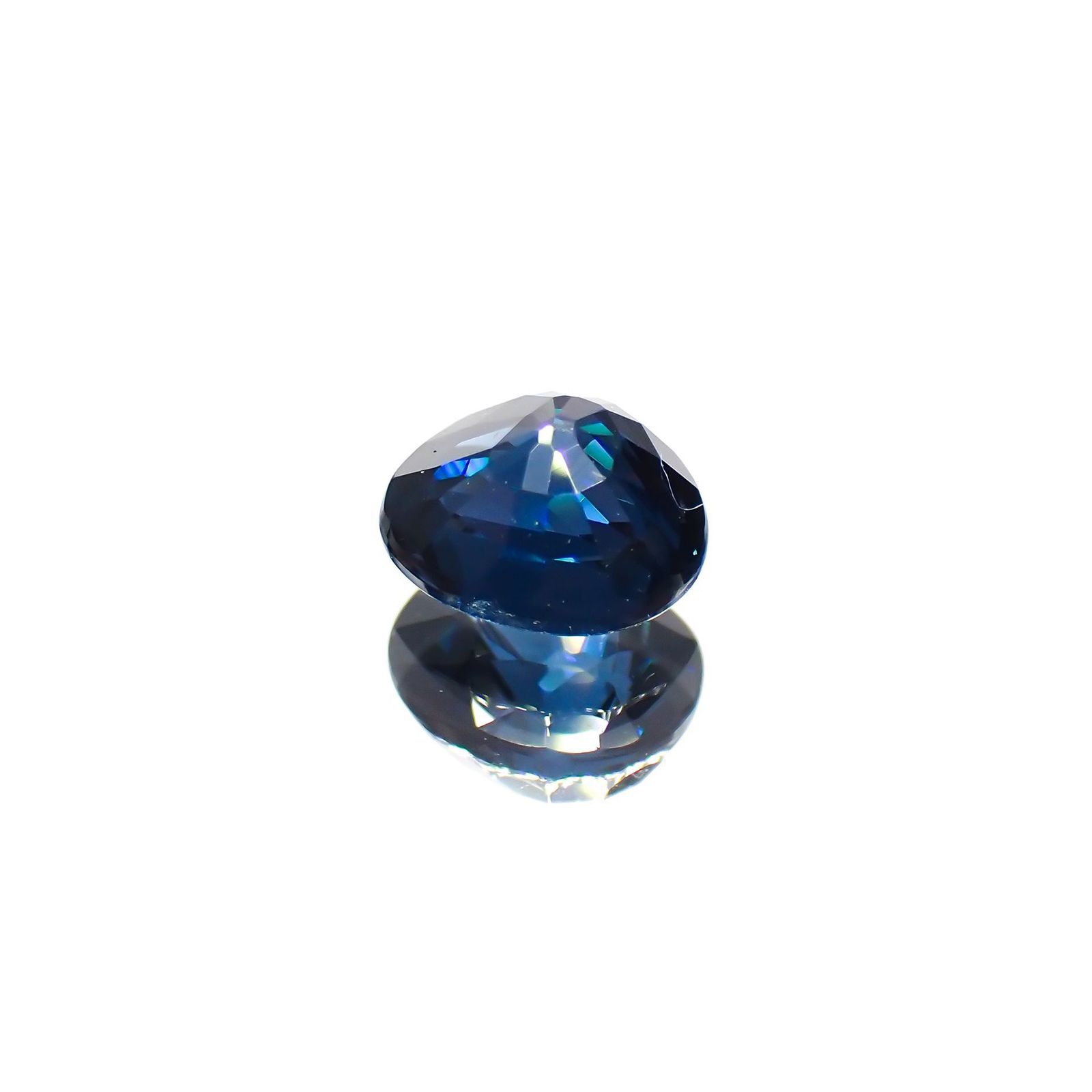 コバルトブルースピネル(宝石名ブルー・スピネル)スリランカ産 ソ付(日独) 1.051ct / 6.37x5.33mm前後 [220113825]
