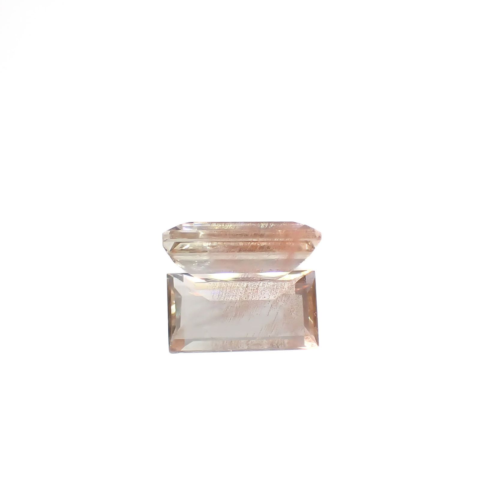 オレゴンサンストーン アメリカ・オレゴン州産 1.18ct[240627871]8.8x4.6mm前後