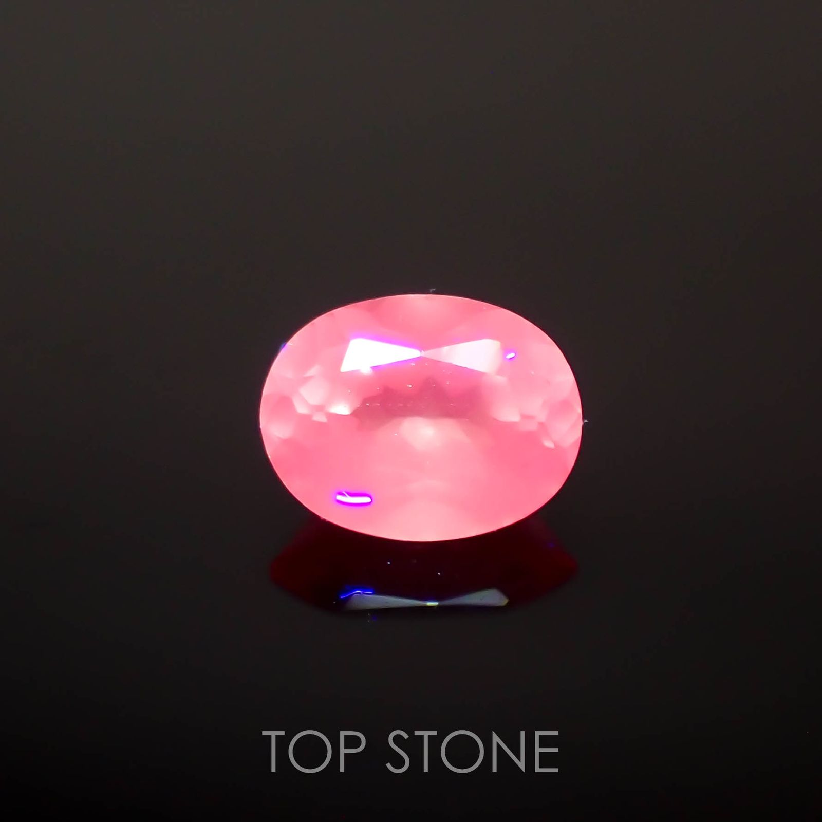 シルキーピンクスピネル(宝石名スピネル)タンザニア産 0.45ct 識別済[221219487]5.2x4mm前後