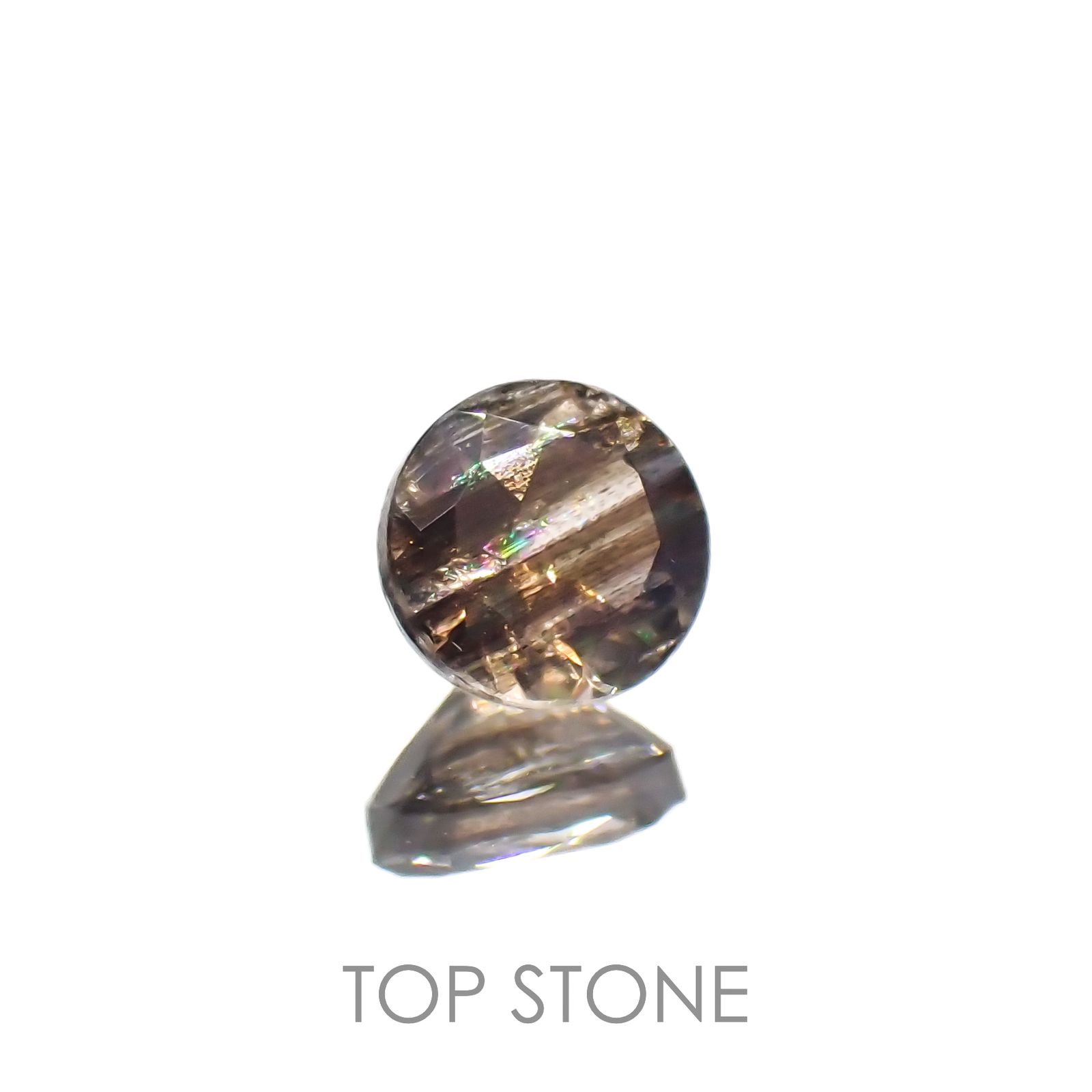 レインボースキャポライト ブラジル産 0.50ct[221119044]5x5.1mm前後