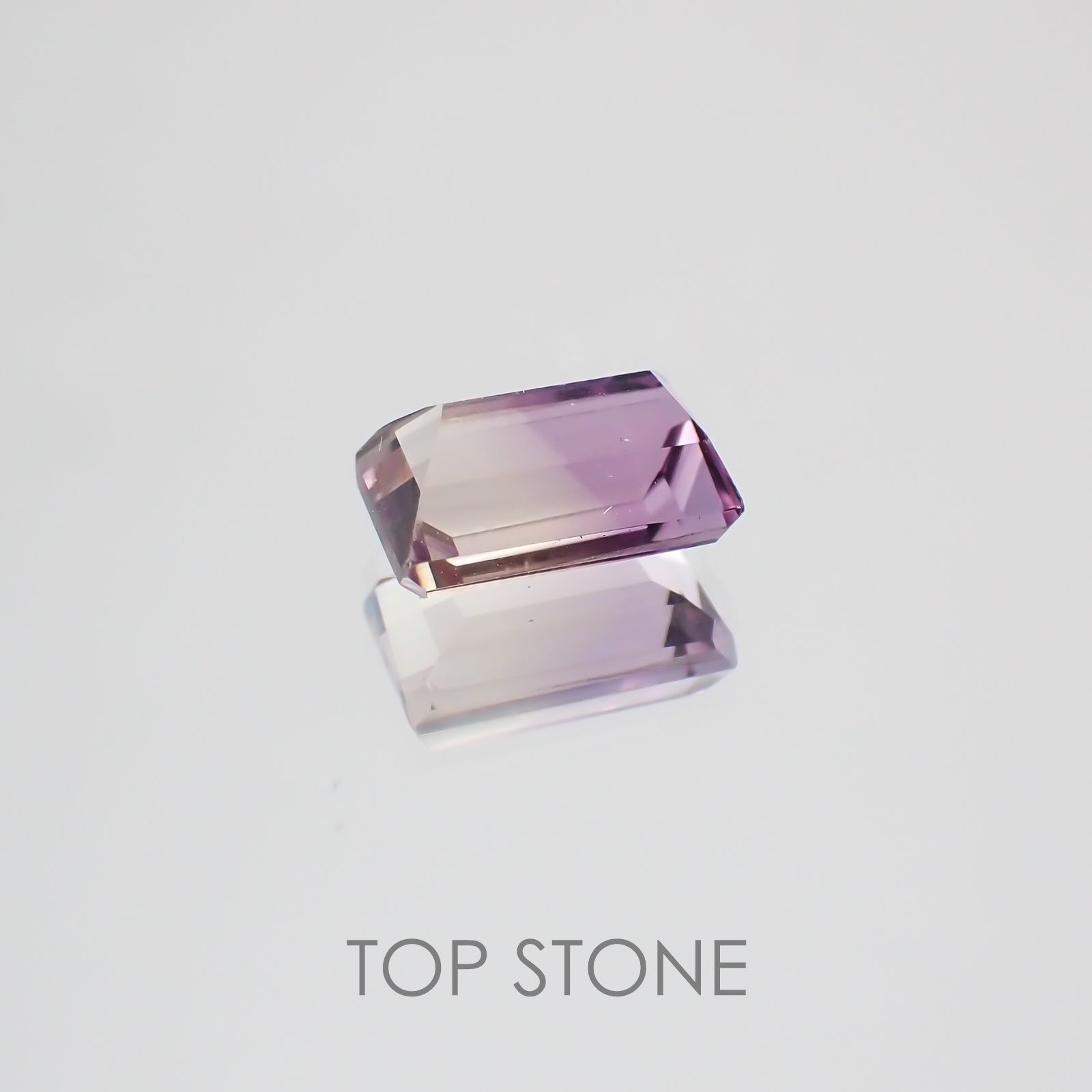 アワーグラスアメジスト モロッコ産 ルース 1.48ct[20128599]8.1×5.3mm前後