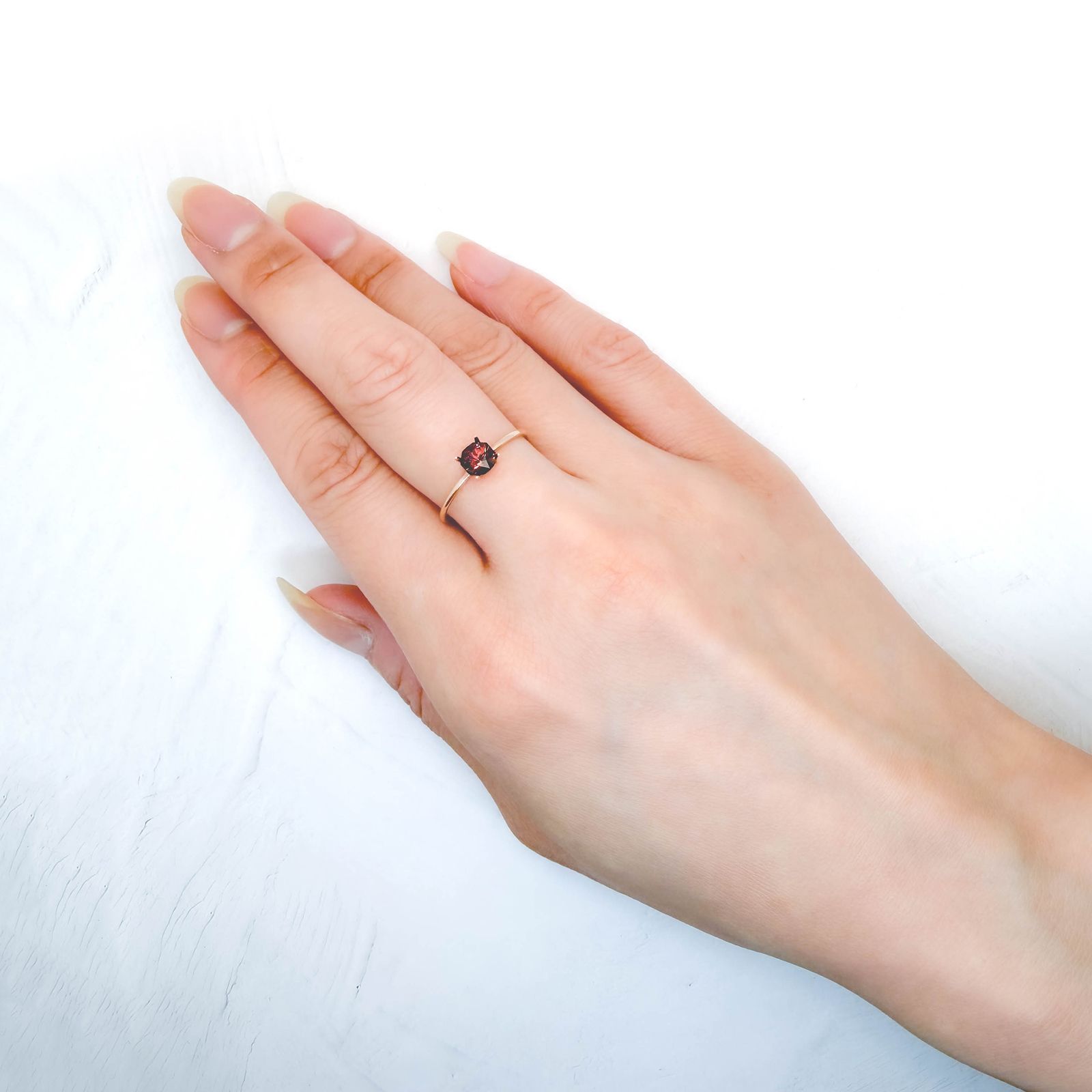 ◇オクタゴンカット◇レッドジルコン(宝石名ジルコン)スリランカ/カンボジア産 識別済 0.75ct / 5.1x5mm前後 [260732553]