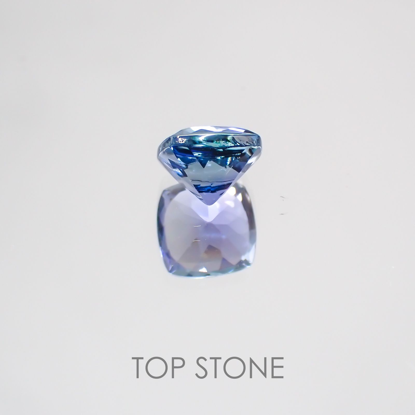 バイカラータンザナイト タンザニア産 ルース 1.19ct[210210048]6×6mm前後
