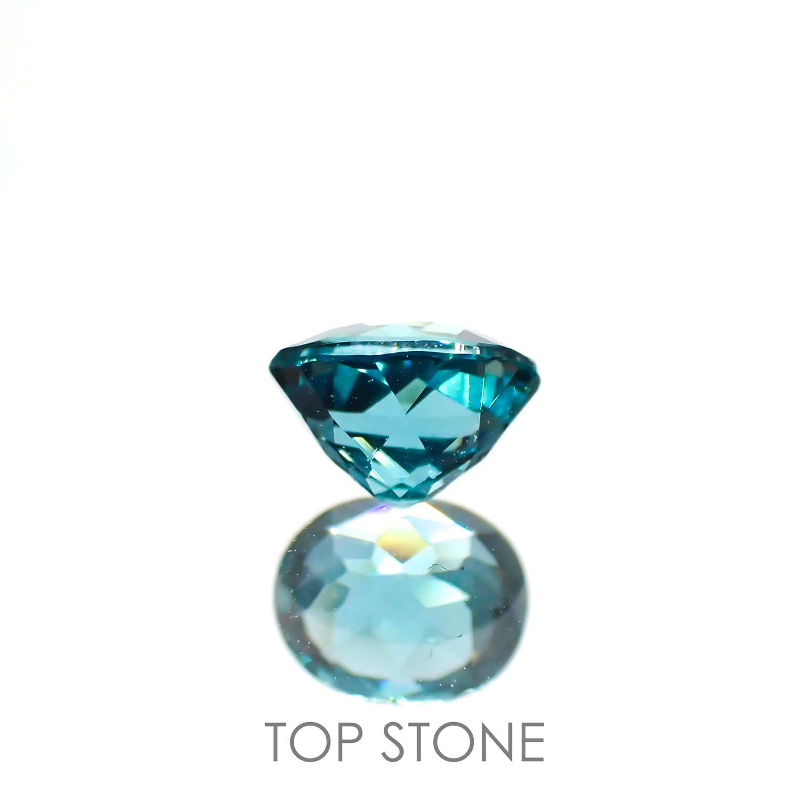 アパタイト(宝石名アパタイト) マダガスカル産 0.59ct 識別済[211013520]5.6×4.5mm前後