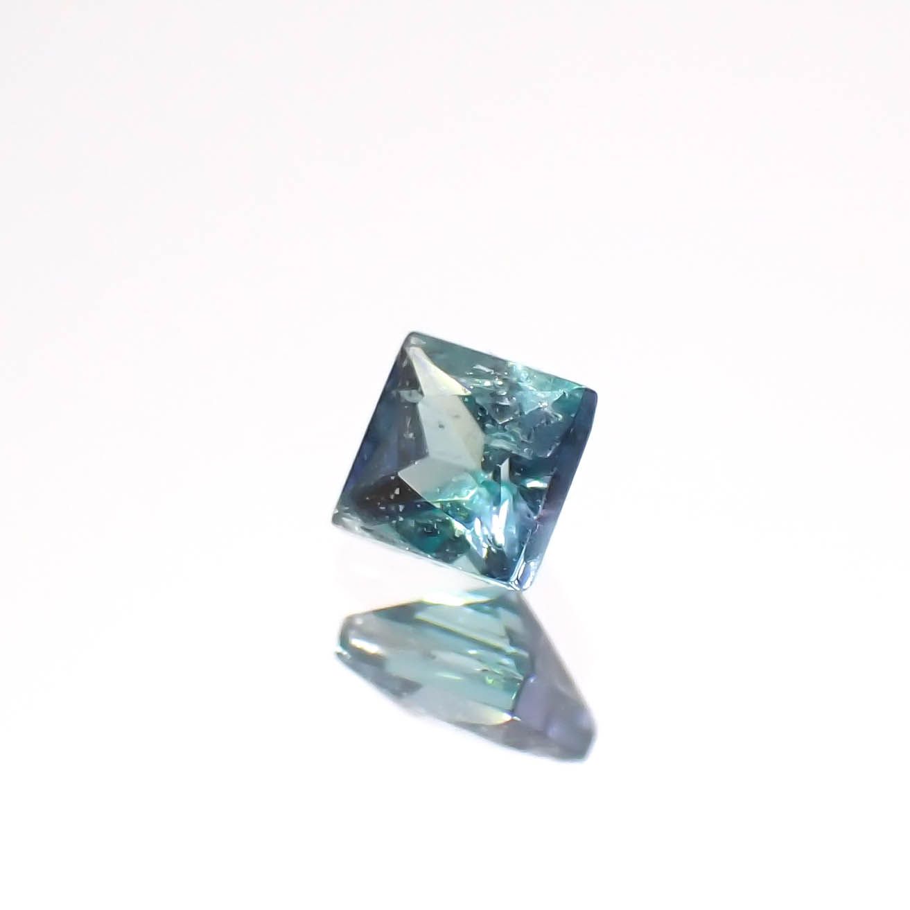 ◇プリンセスカット◇ブルーグリーンコーネルピン タンザニア産 0.080ct[230722851]2.3x2.3mm前後