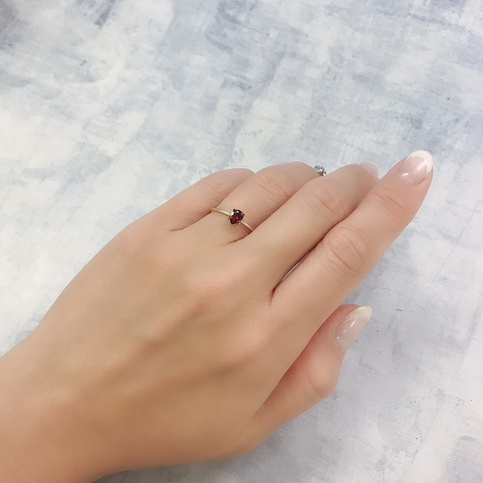 レッドスピネル(宝石名レッド・スピネル)タンザニア産 0.29ct 識別済[220716899]5x3.8mm前後