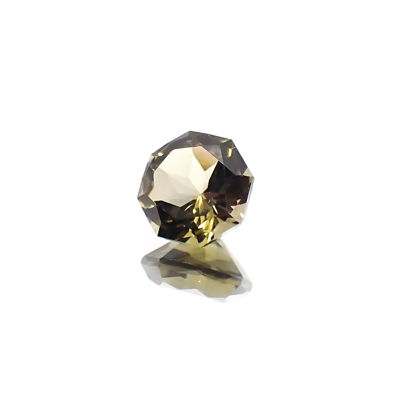 ◇オクタゴンカット◇オリーブグリーントルマリン(宝石名トルマリン)ブラジル/アフリカ産 識別済 0.56ct / 5x4.9mm前後 [231124194]