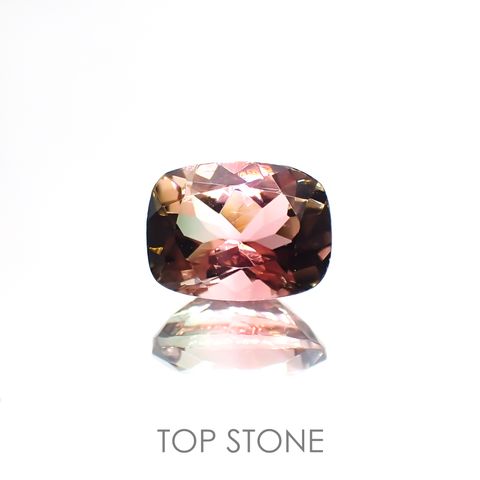 パーティカラートルマリン(宝石名パーティカラード・トルマリン) コンゴ民主共和国産 1.630ct ソ付(彩珠)[211013606]8.2×6.3mm前後